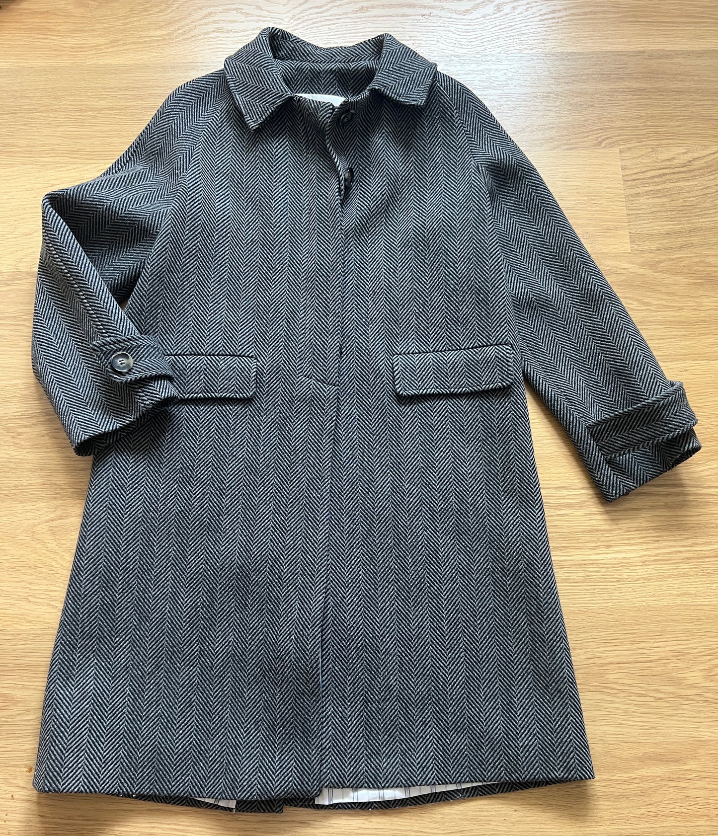 ABRIGO OXFORD ESPIGÓN GRIS