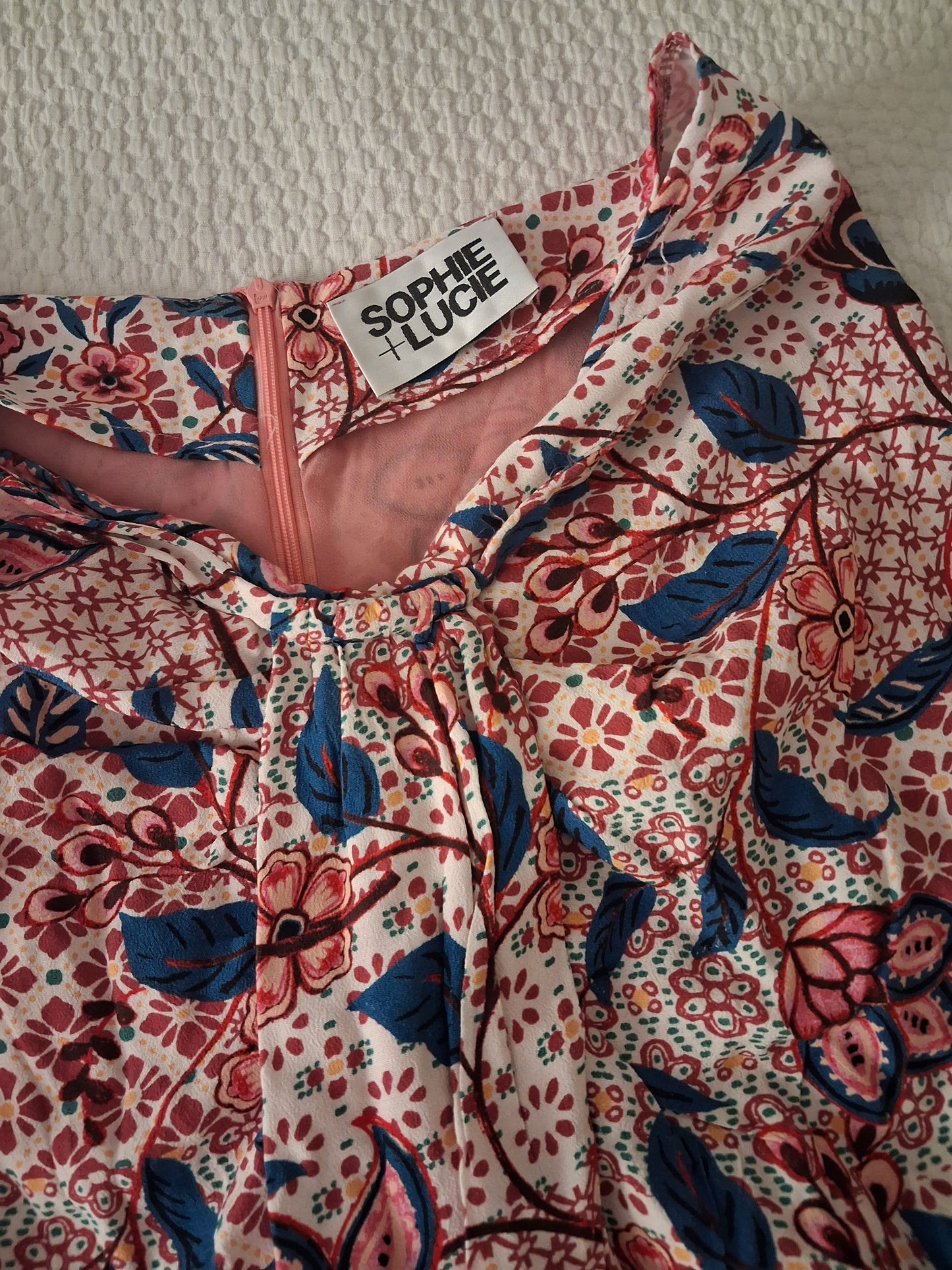 FALDA PETUNIA PATCH GUINDA