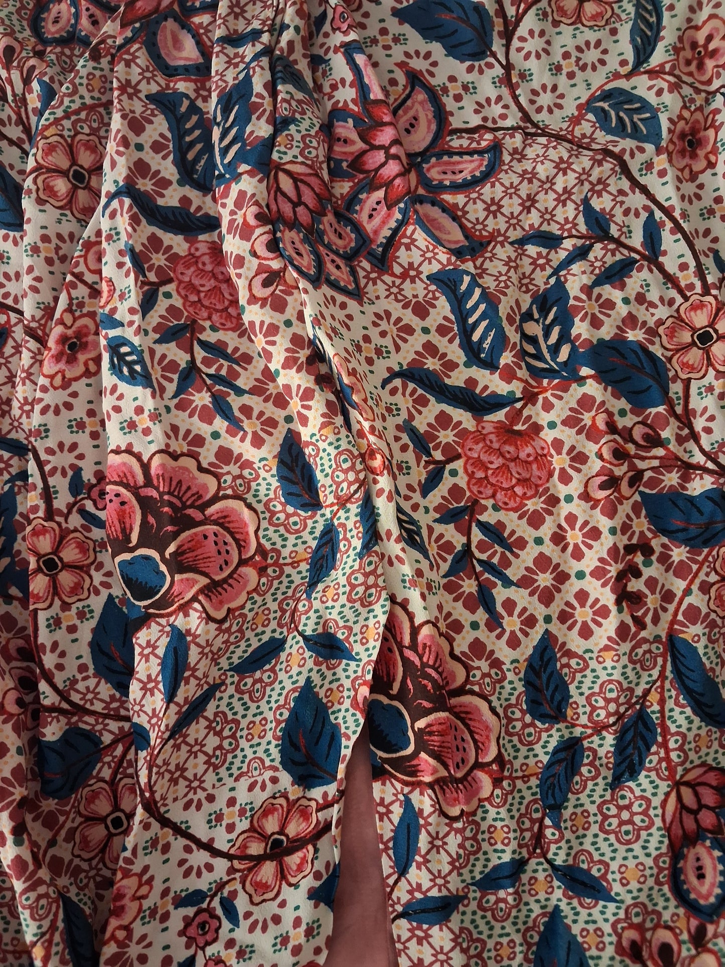 FALDA PETUNIA PATCH GUINDA