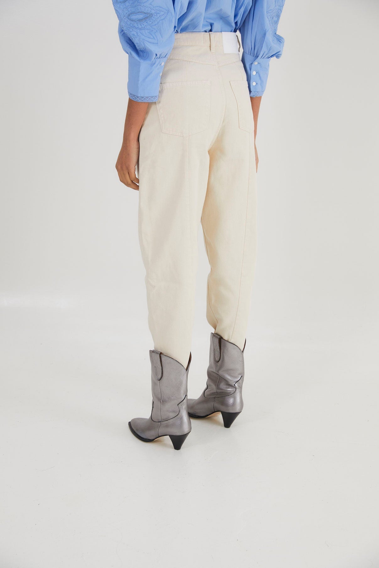 LUCCI STUDDED JEANS ECRU