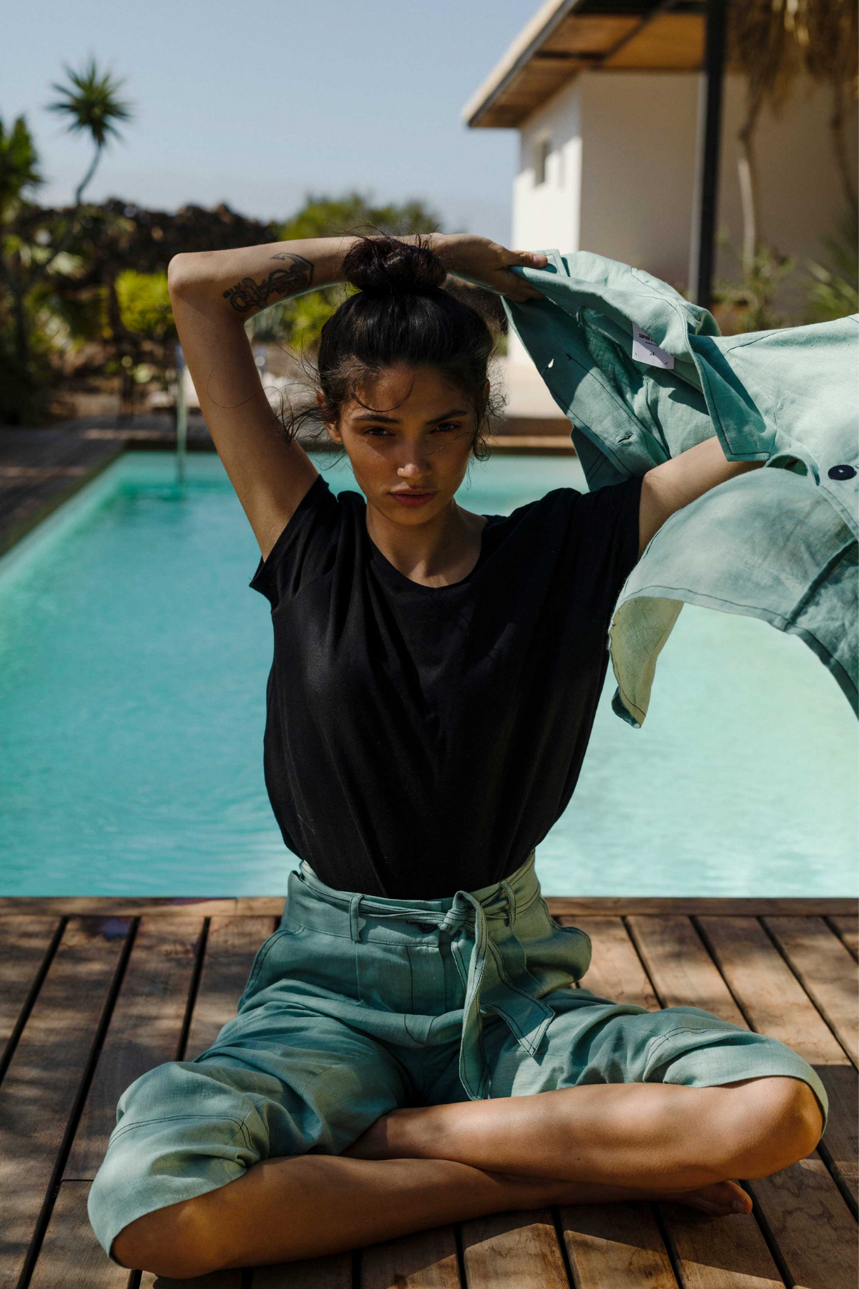 GREEN THREAD STITCHING PANTS