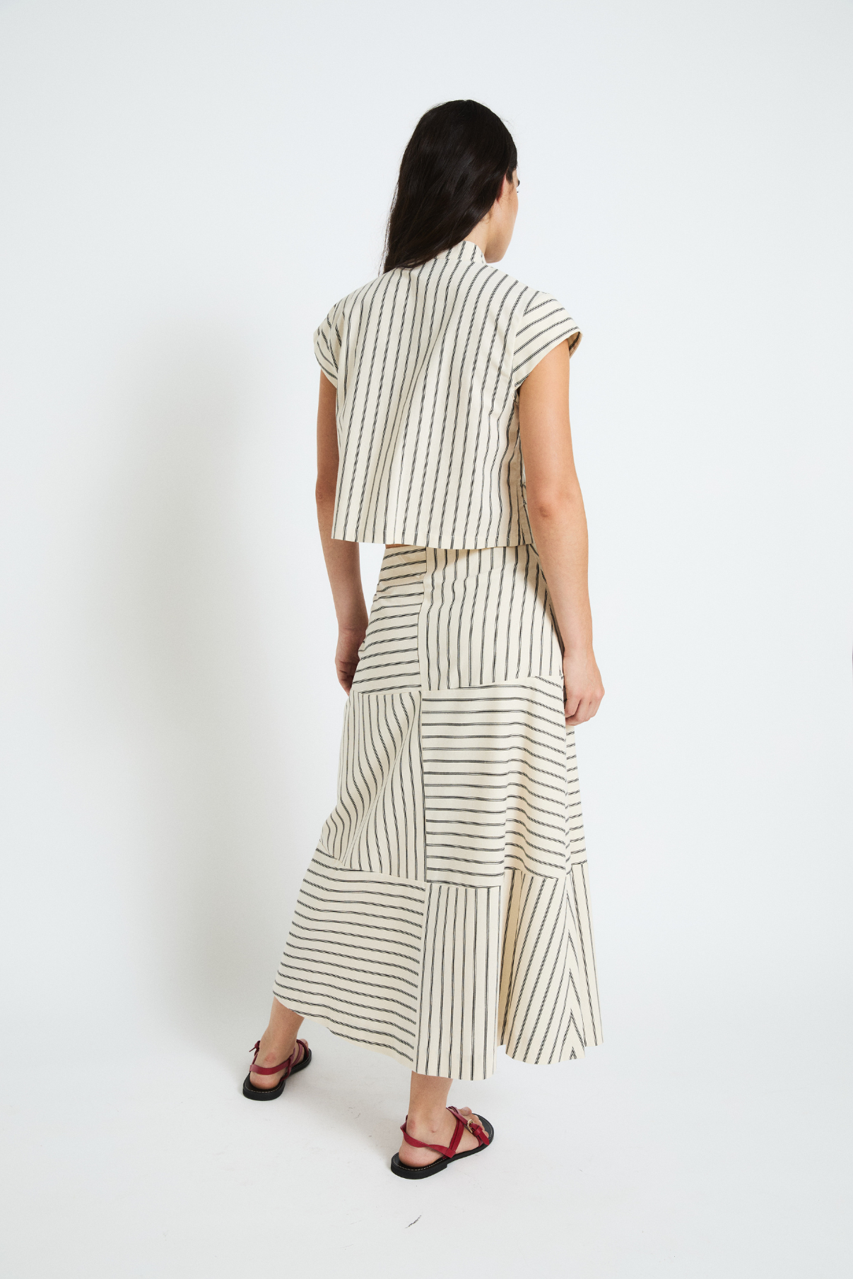 BLACK CHEQUERED STRIPE TOTAL LOOK