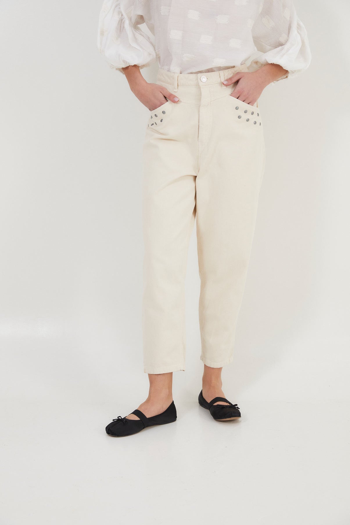 LUCCI STUDDED JEANS ECRU
