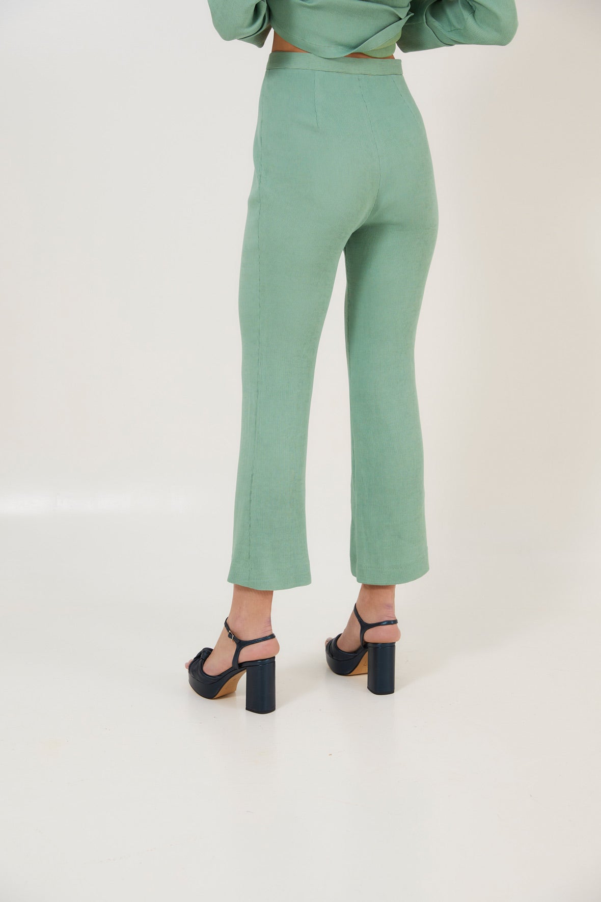 SIXTIES CROP PANTS WRINKLES WATER
