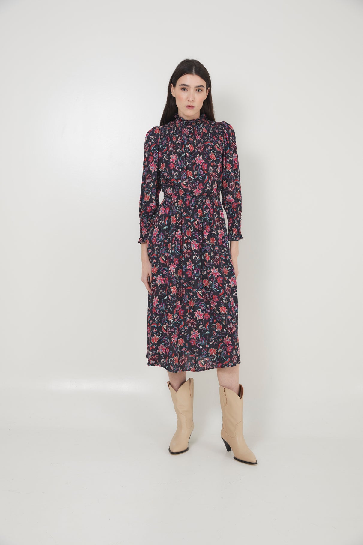 BLACK PROVENCE NEST DRESS