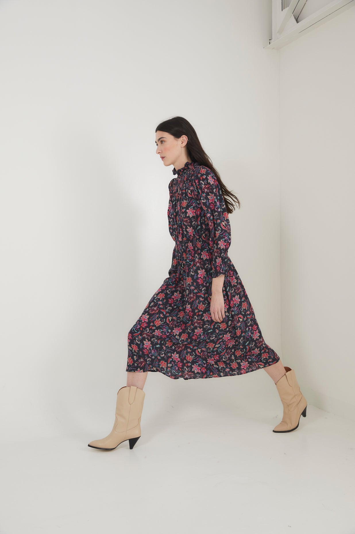 BLACK PROVENCE NEST DRESS