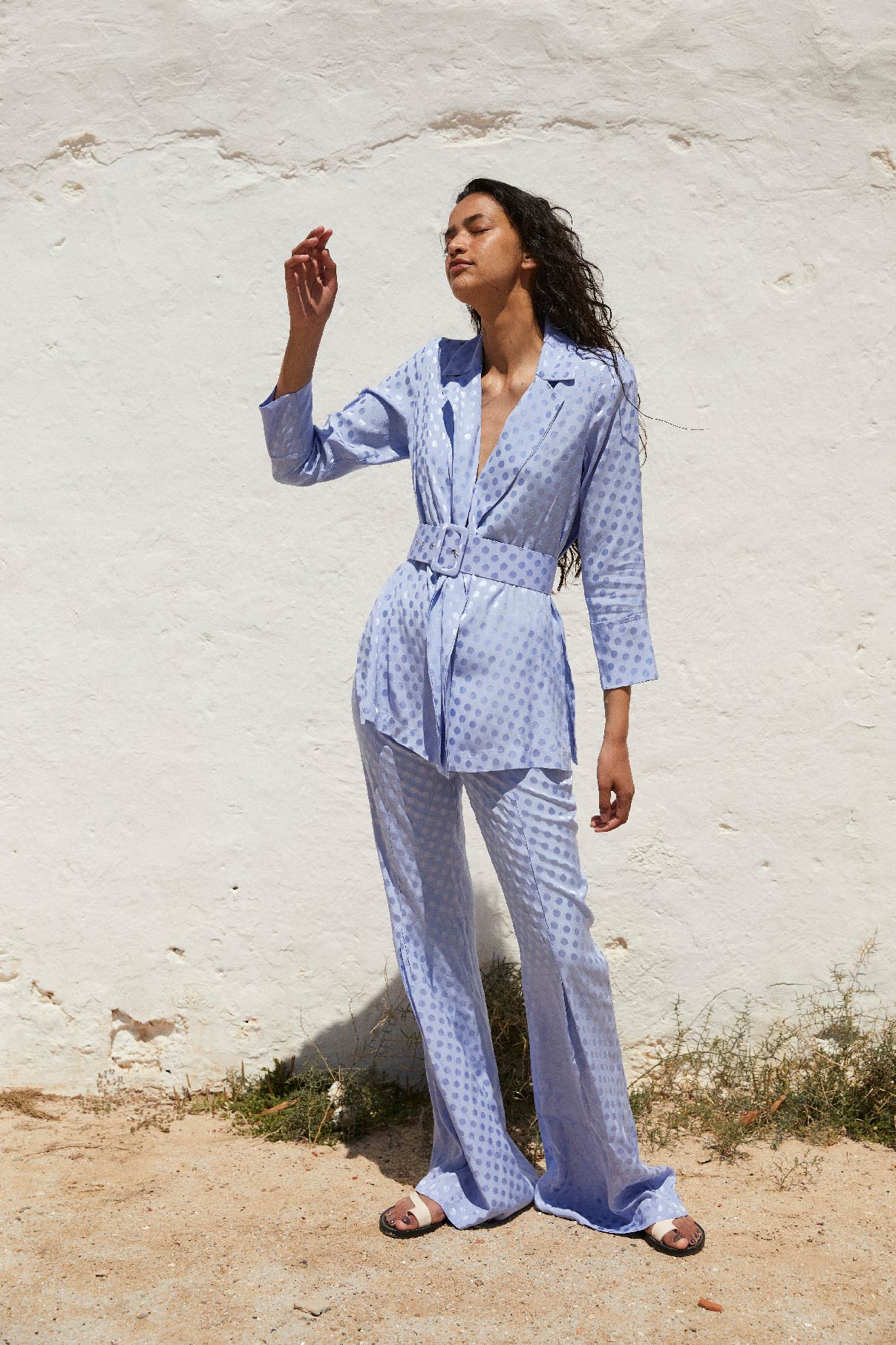 TOTAL LOOK LION INDIGO TOPO