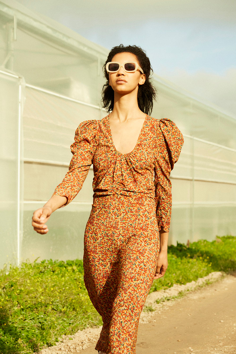 ISBING DRESS WITH STAINS