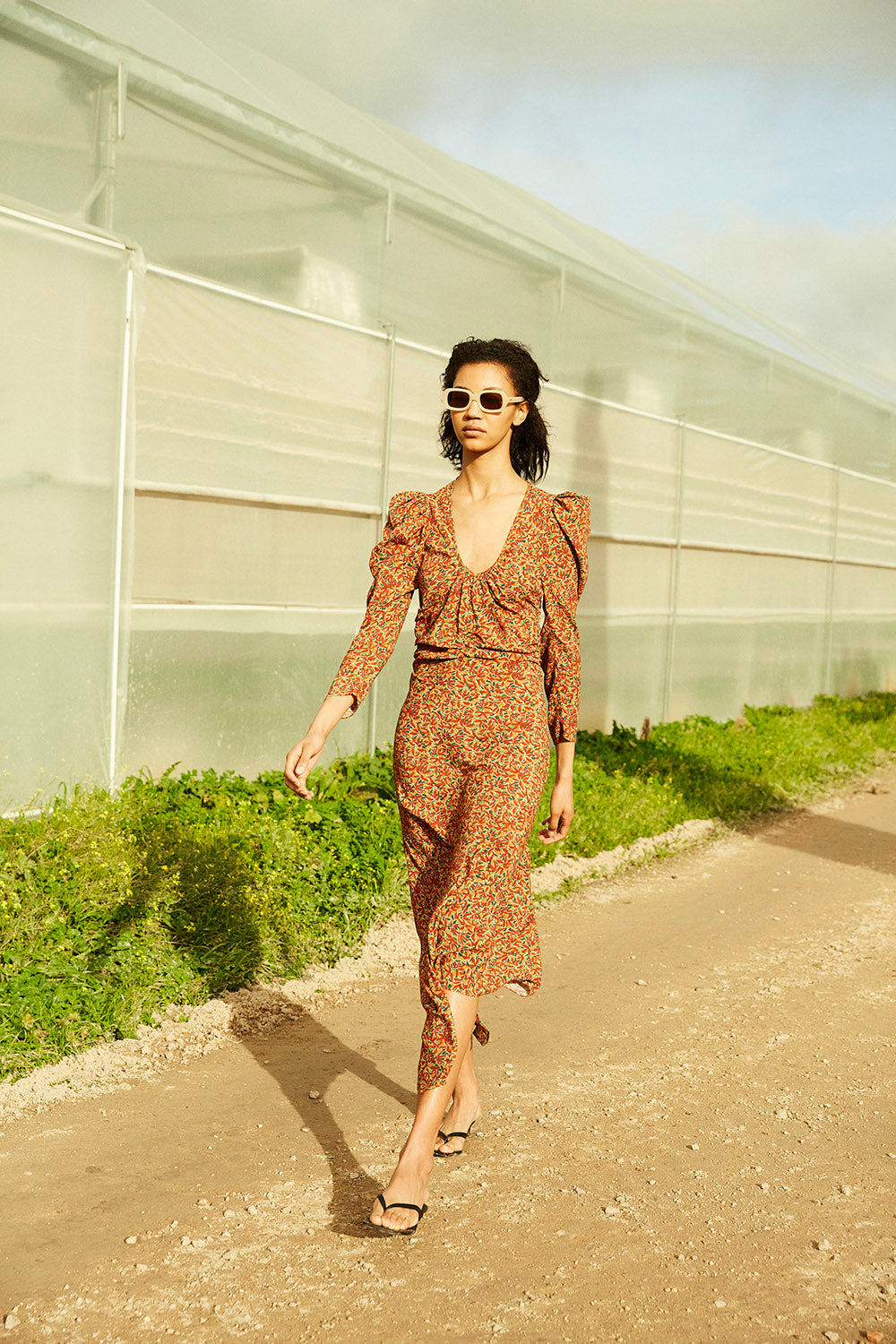 ISBING DRESS WITH STAINS