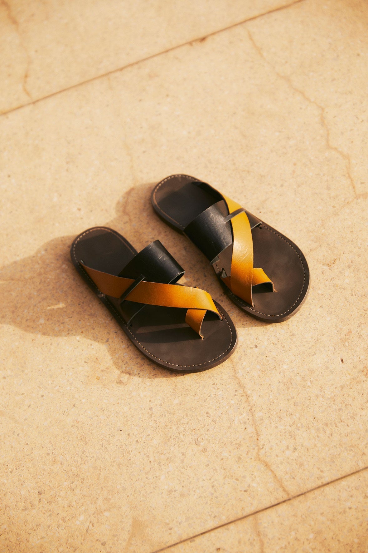 NINET OLIVE LEATHER SANDAL