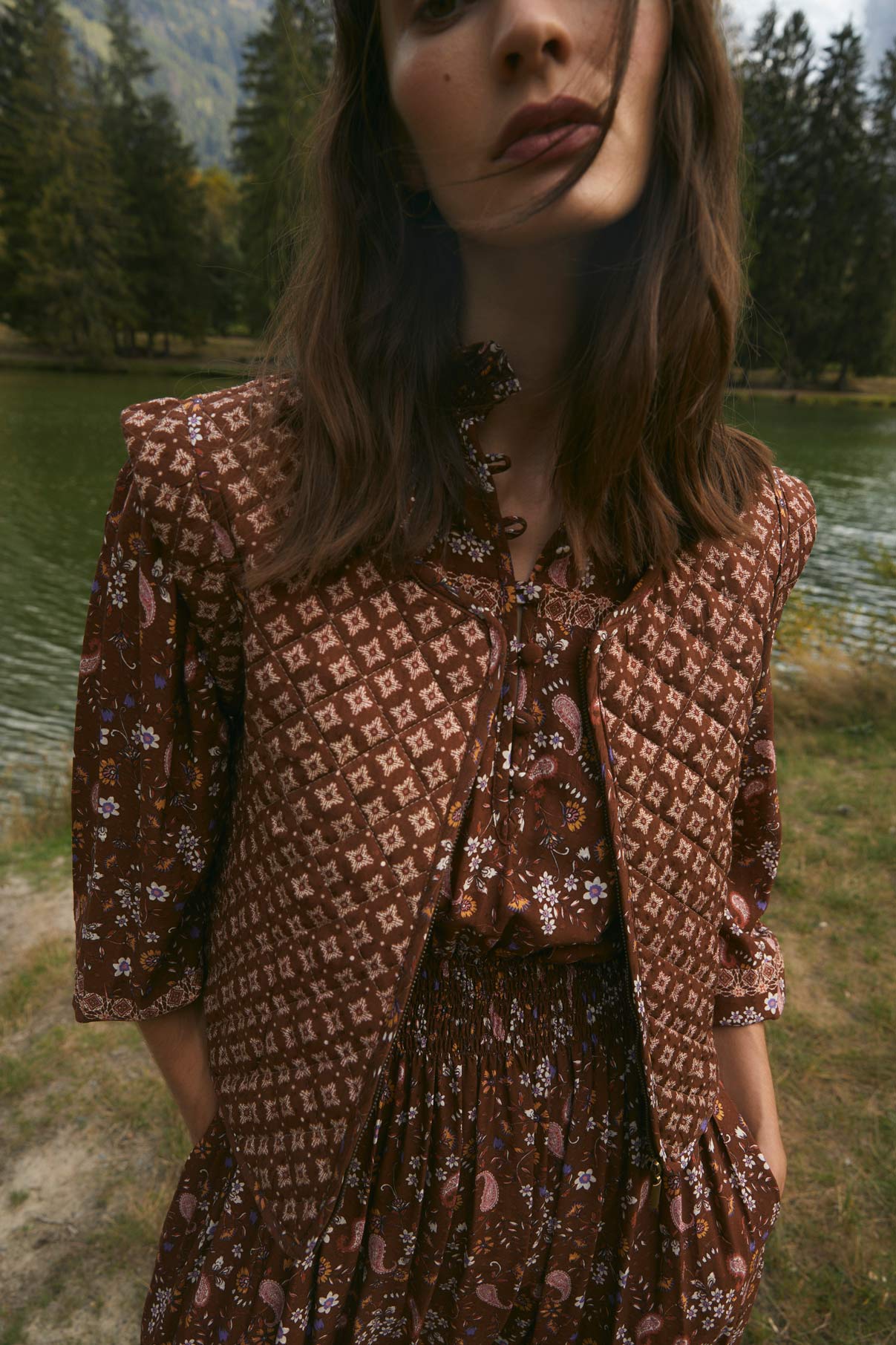 CAMEL STARS RIVETE VEST