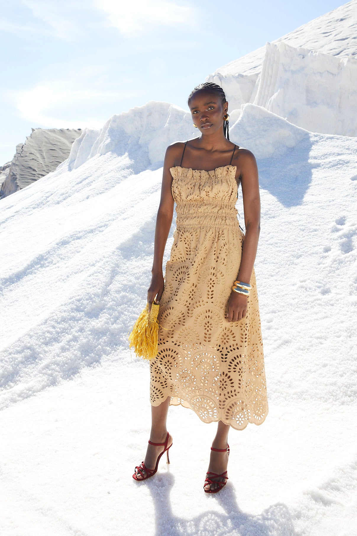 BEIGE DIE-CUT ONE DRESS