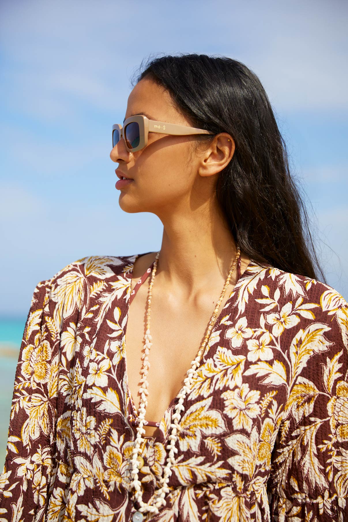 SPINETA BEIGE GLASSES + BAG + HANGER