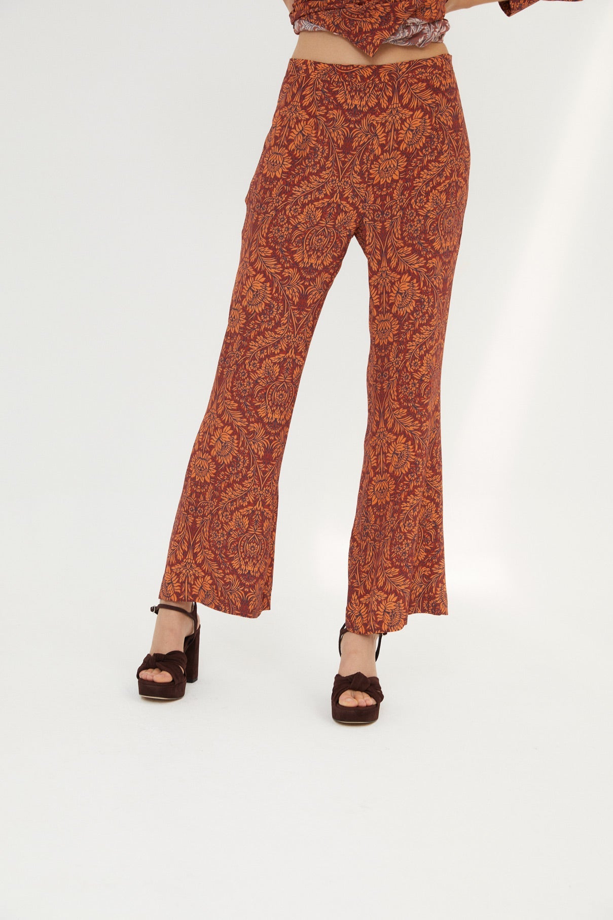 SIXTY PANTS CAULDRON CAULDRON