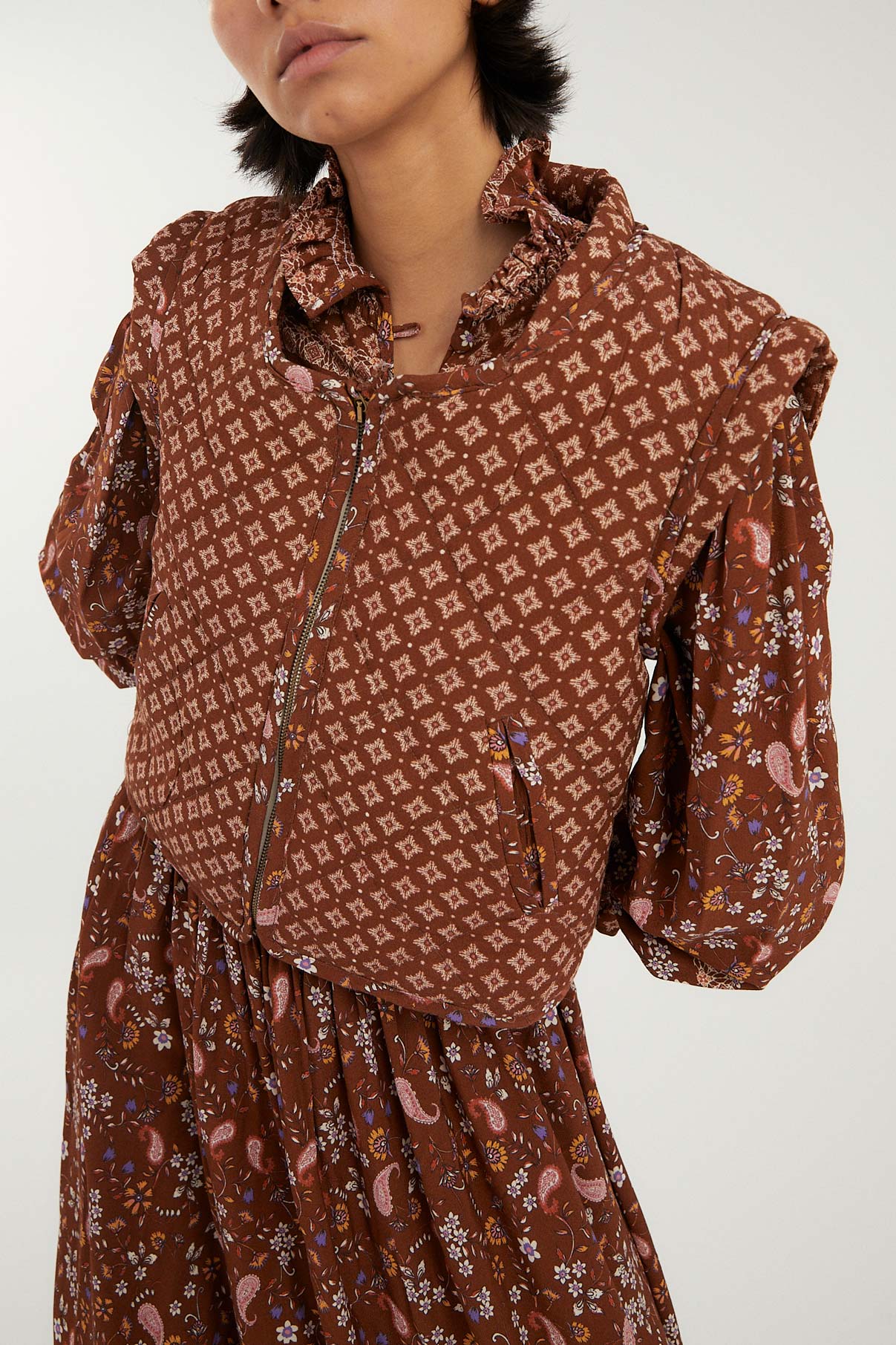 CAMEL STARS RIVETE VEST