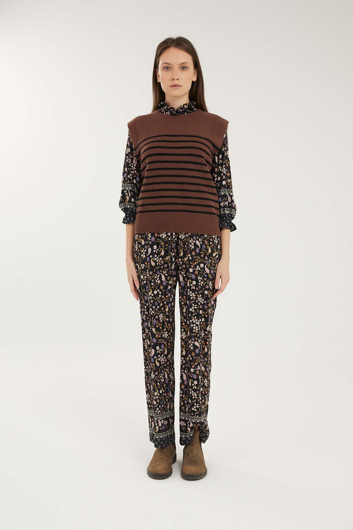 BROWN KNITTED STRIPED VEST