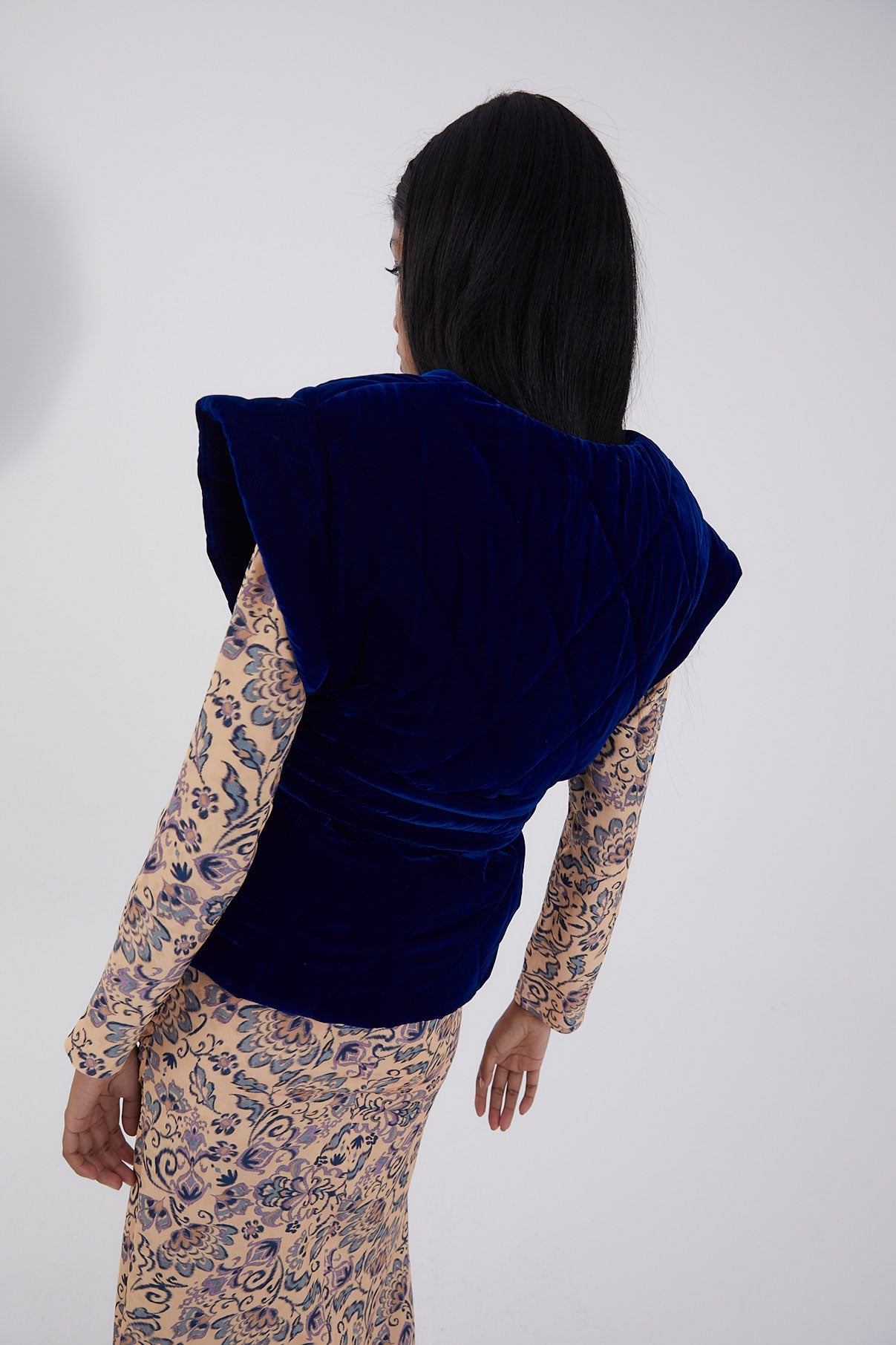 YUDO VELVET INK VEST