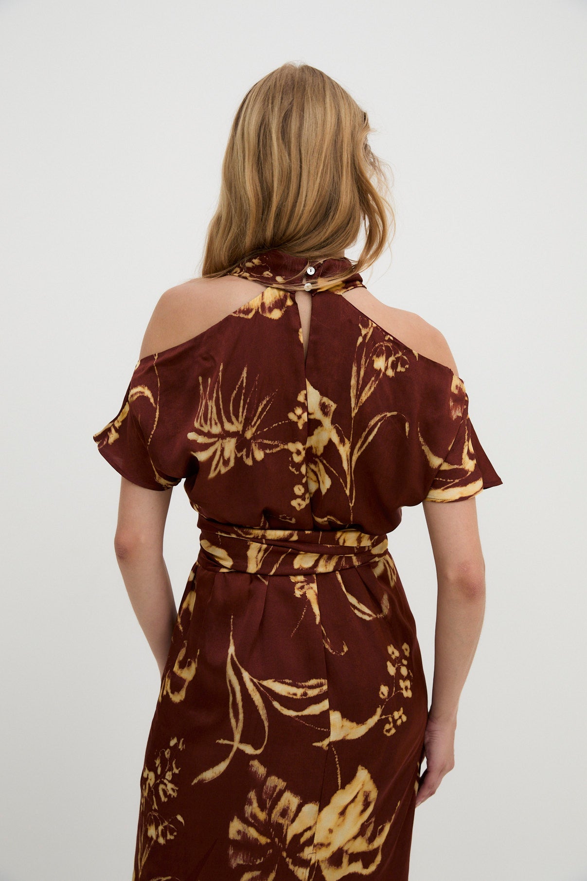 BROWN POSITIONAL SHOULDER DRESS
