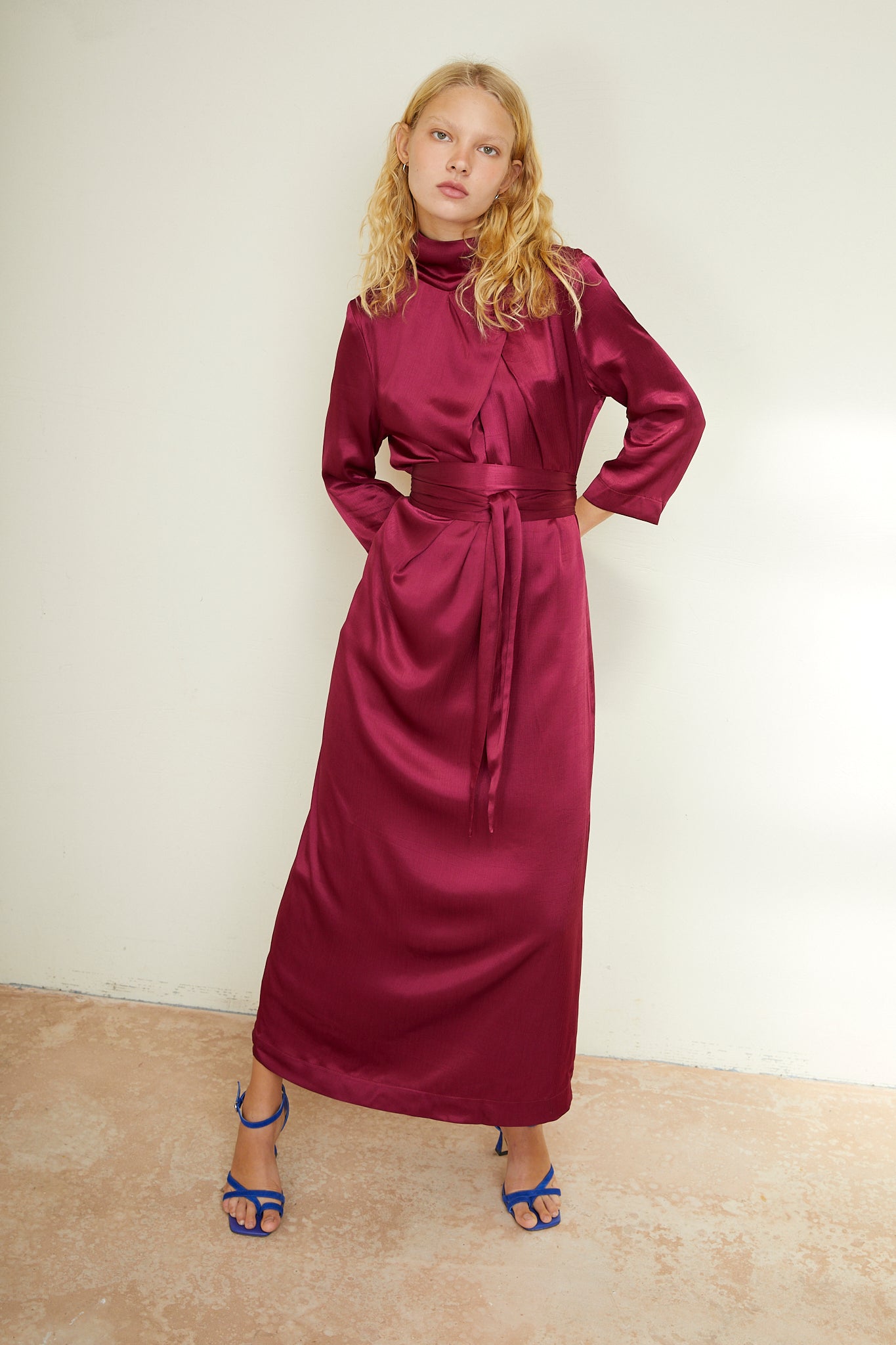 CLOTILDE SATIN DRESS WRINKLED PLUM