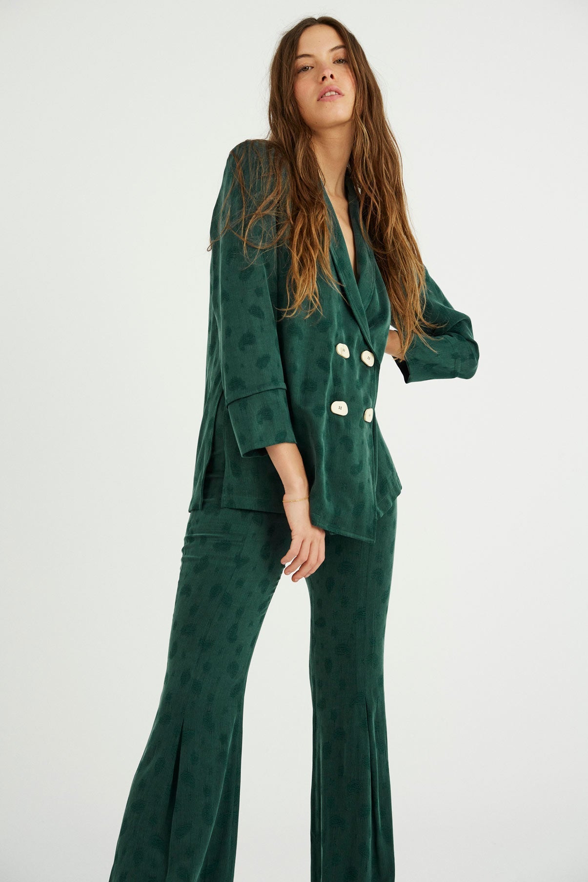 TOTAL LOOK AMOEBAS BUTTONS