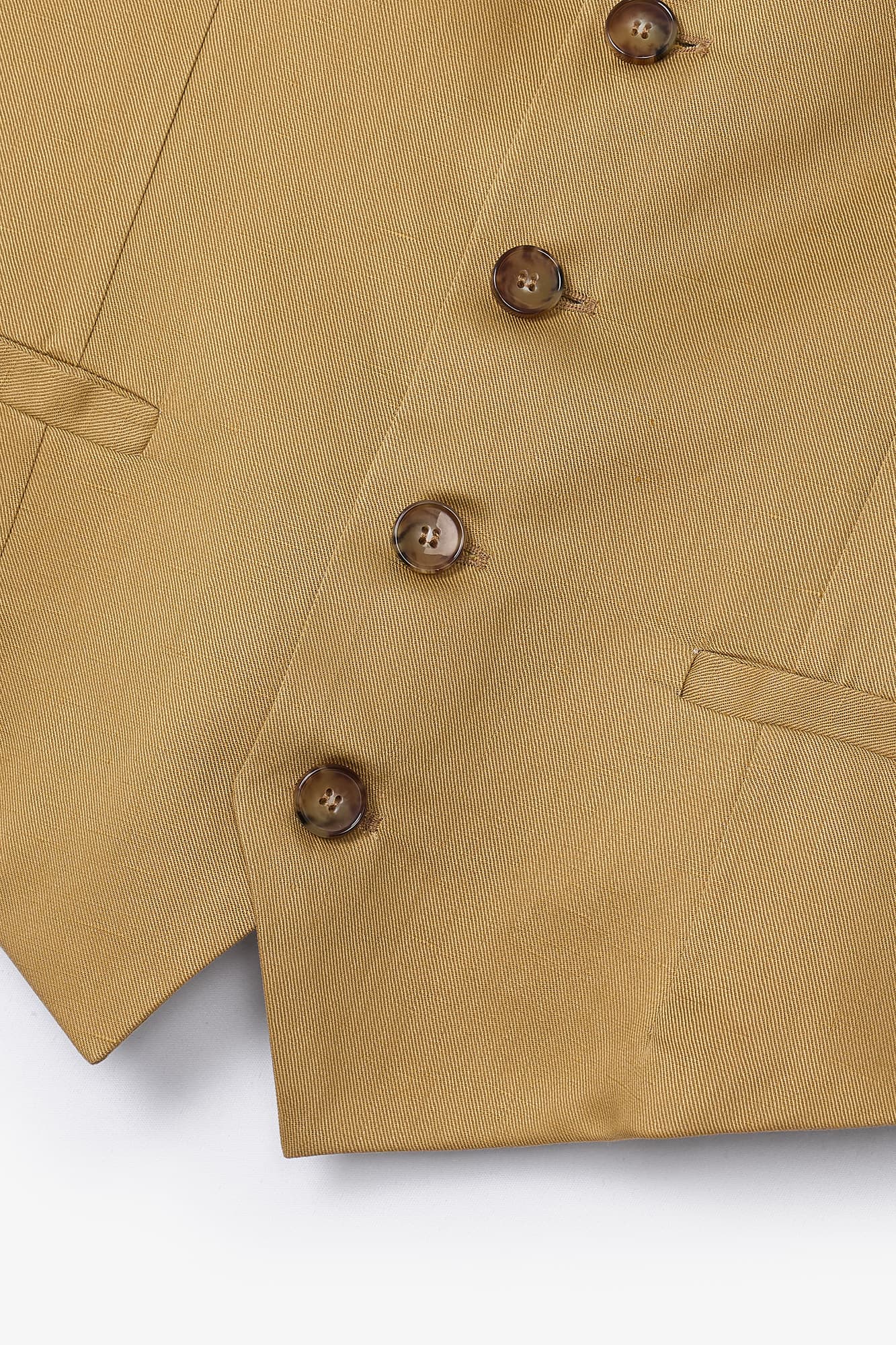 TOTAL LOOK MASCULINE OCHER LINEN