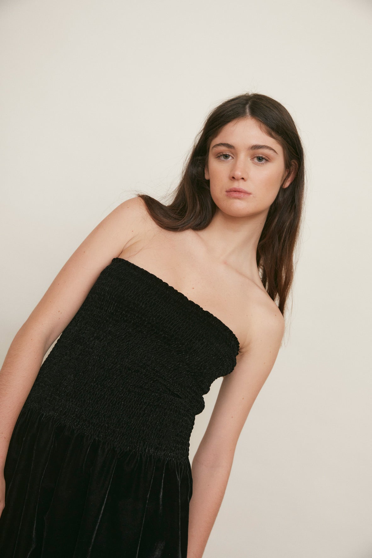 BLACK VELVET RUBBABLE DRESS