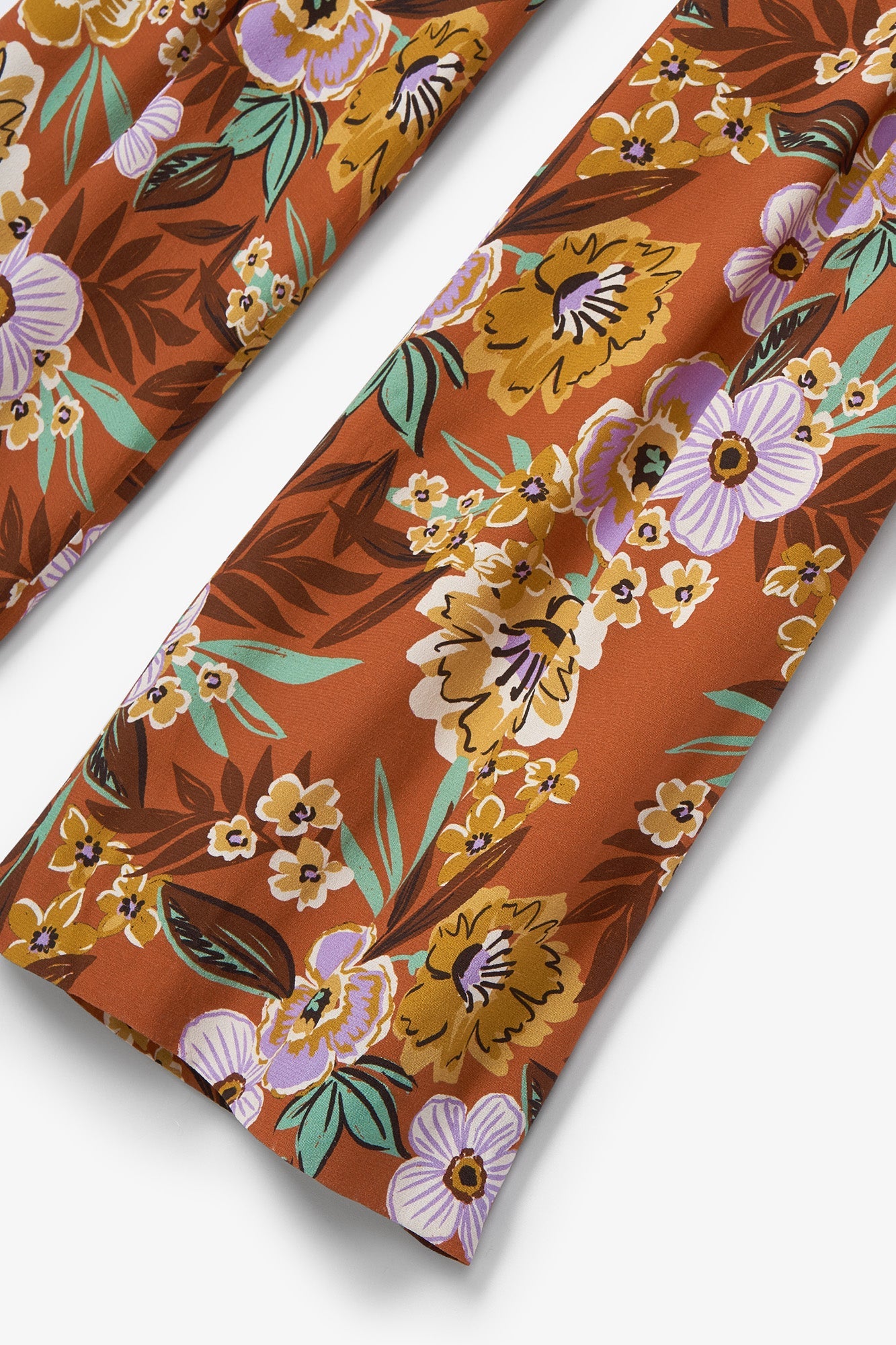 WATERCOLOR FLOWER PLEAT PANTS