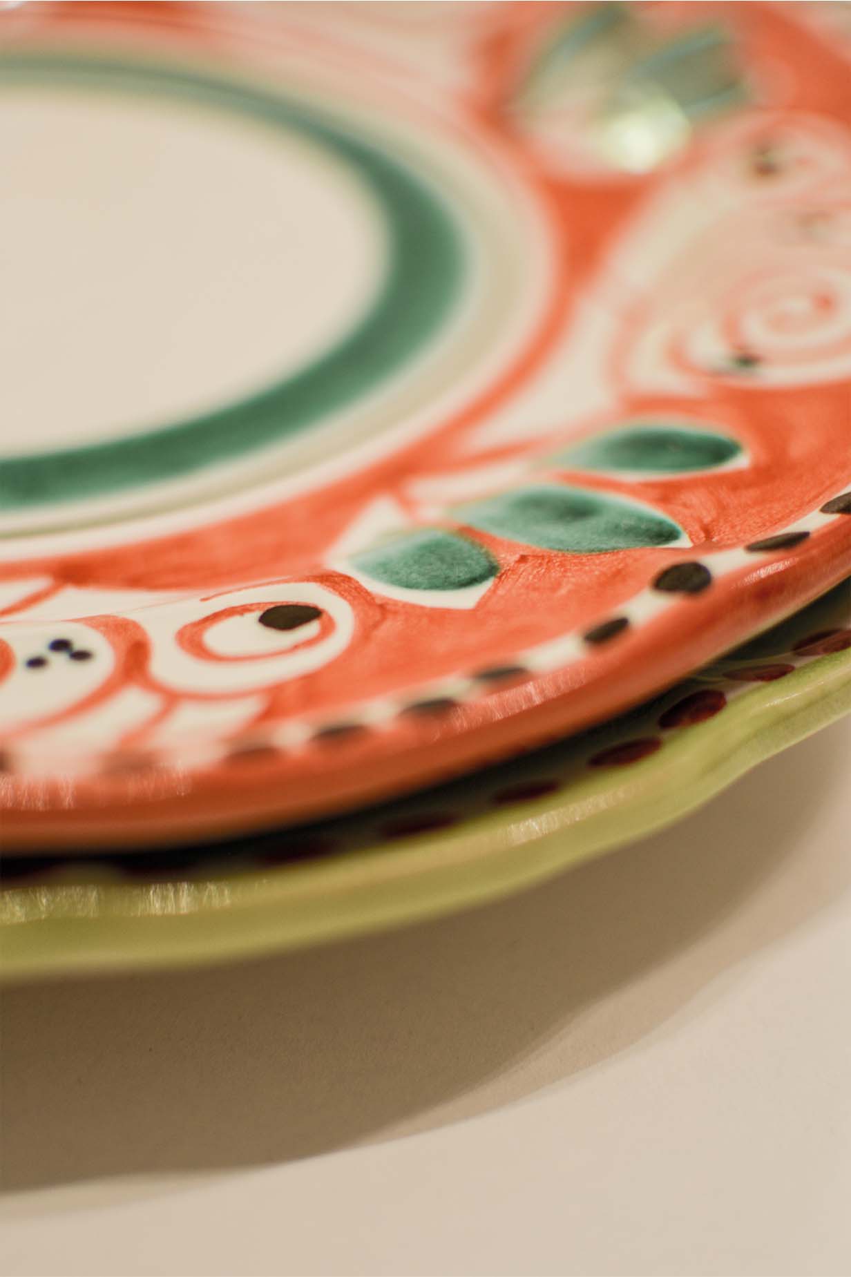 AMALFI BUG DINNERWARE