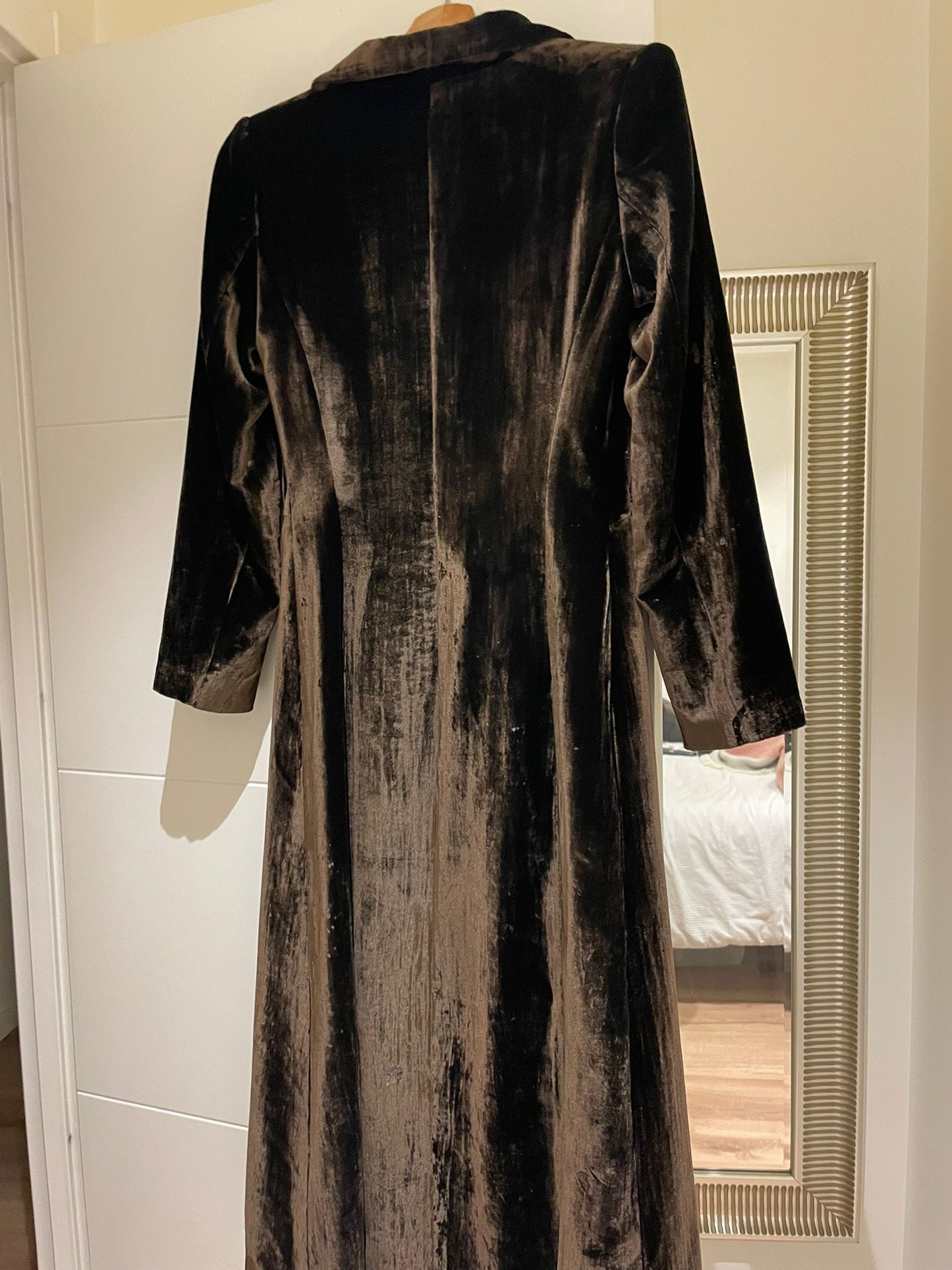 abrigo terciopelo marron