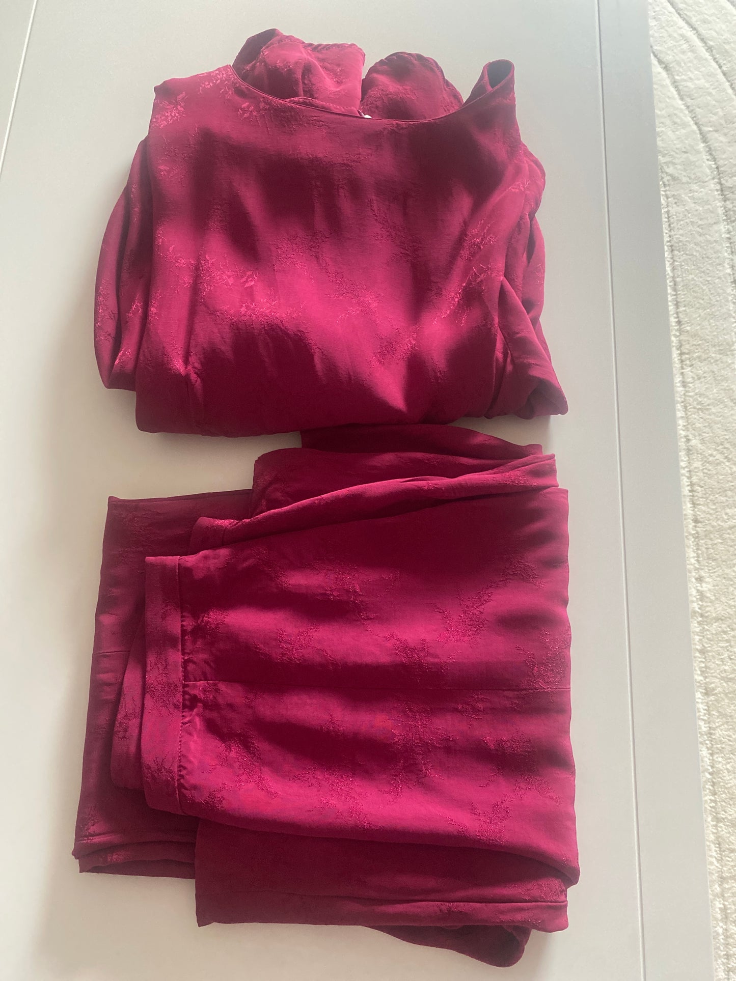 CONJUNTO ICON FLOR CIRUELA