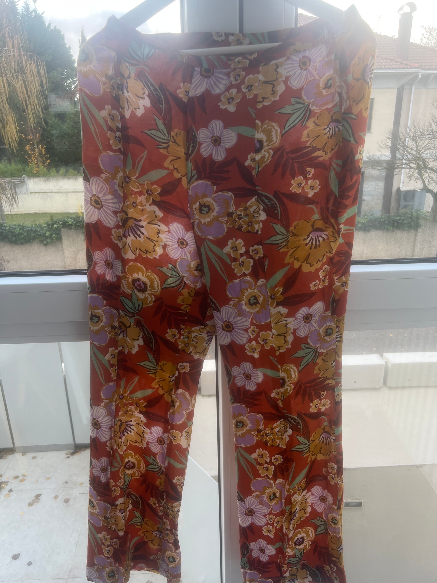 Pantalón flores