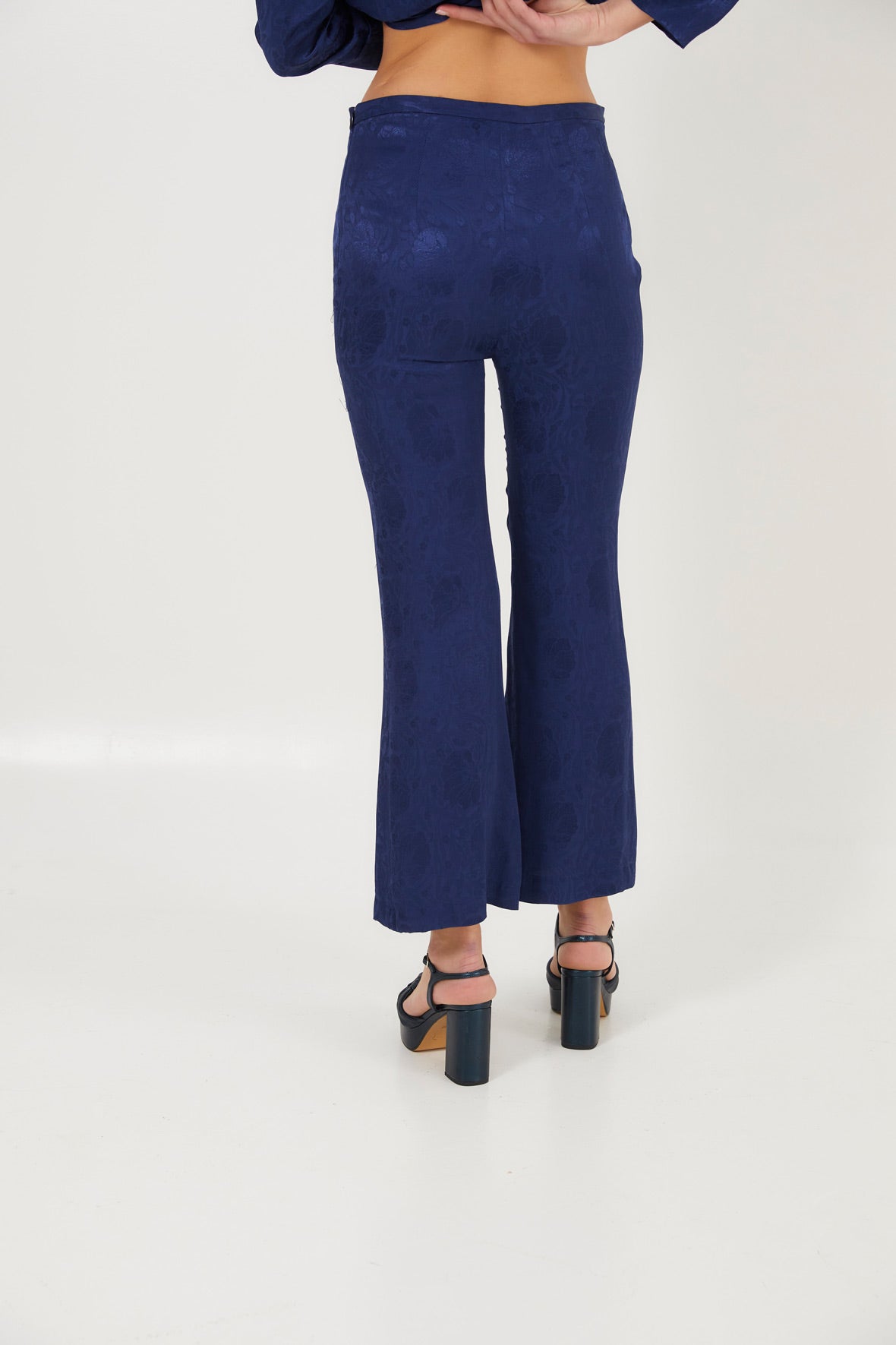 TOTAL LOOK RETRO NAVY BUTTONS