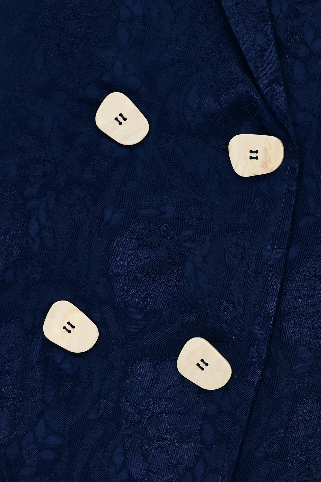 TOTAL LOOK RETRO NAVY BUTTONS
