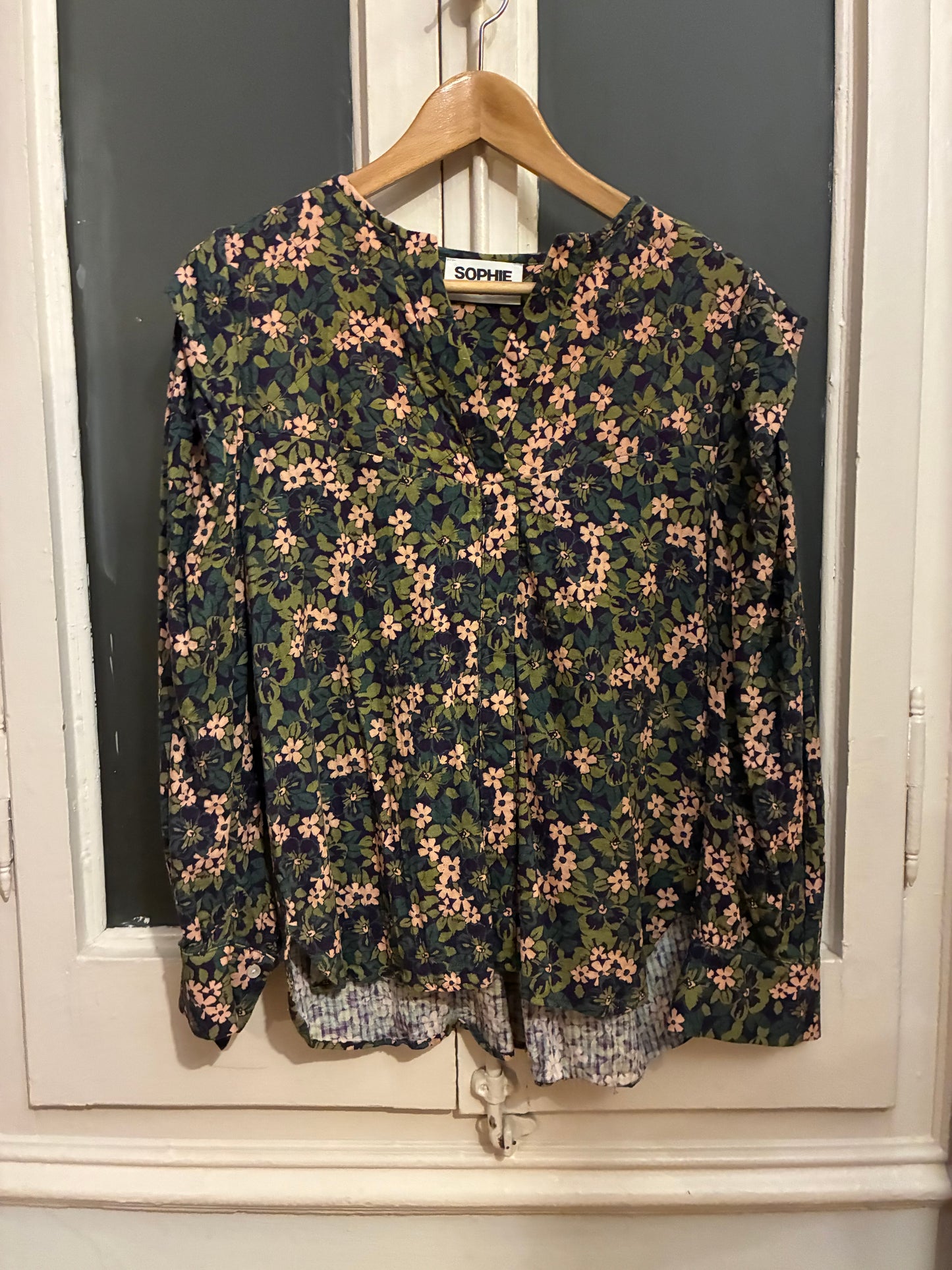 Blusa modelo Folk flores talla 38 o M