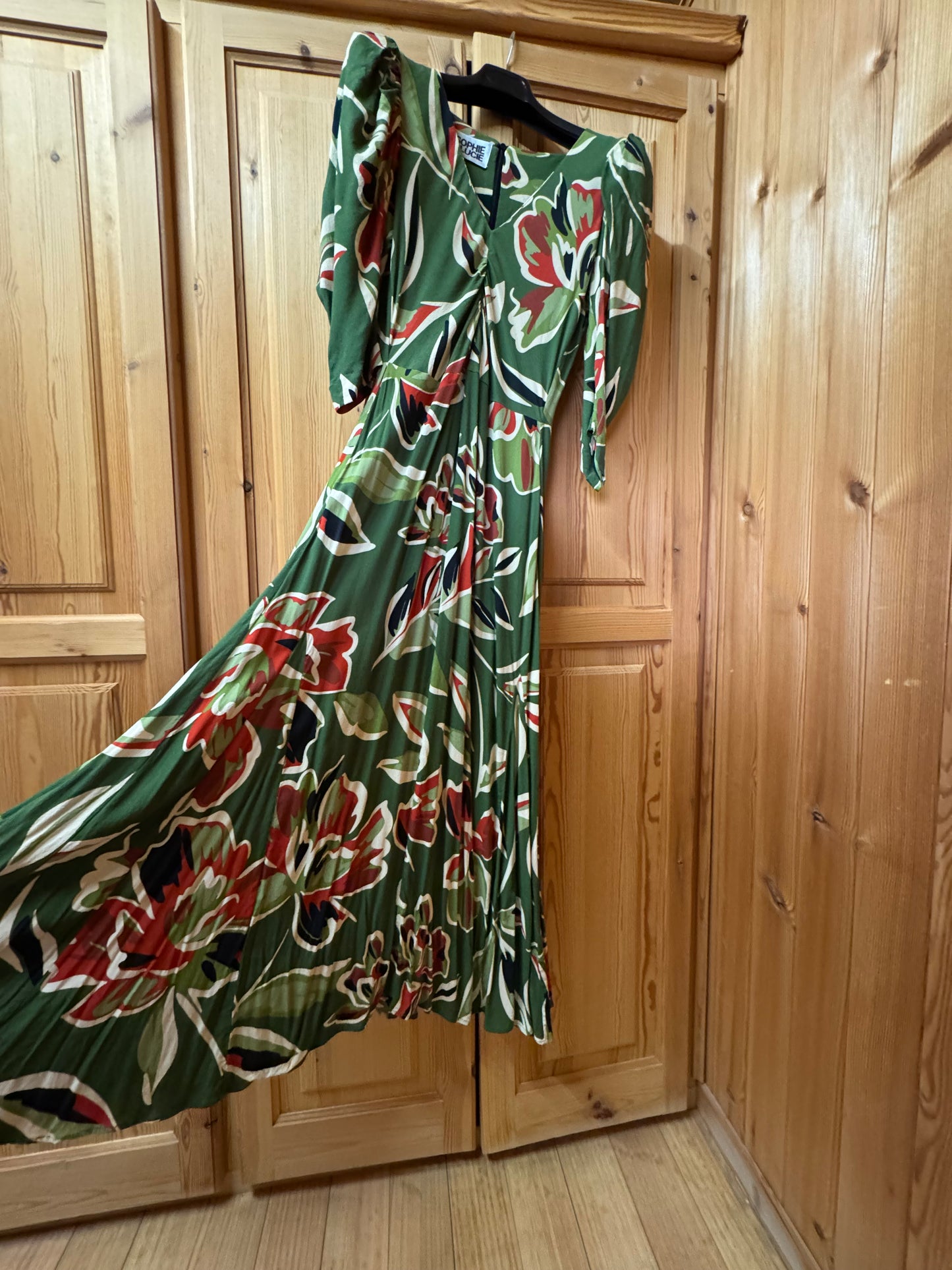 CORA DRESS GREEN LEAVES