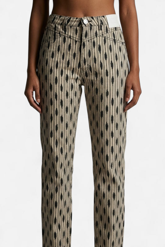 jean tobillerro blanco con motivos azul marino talla 36 puesto 2 horas