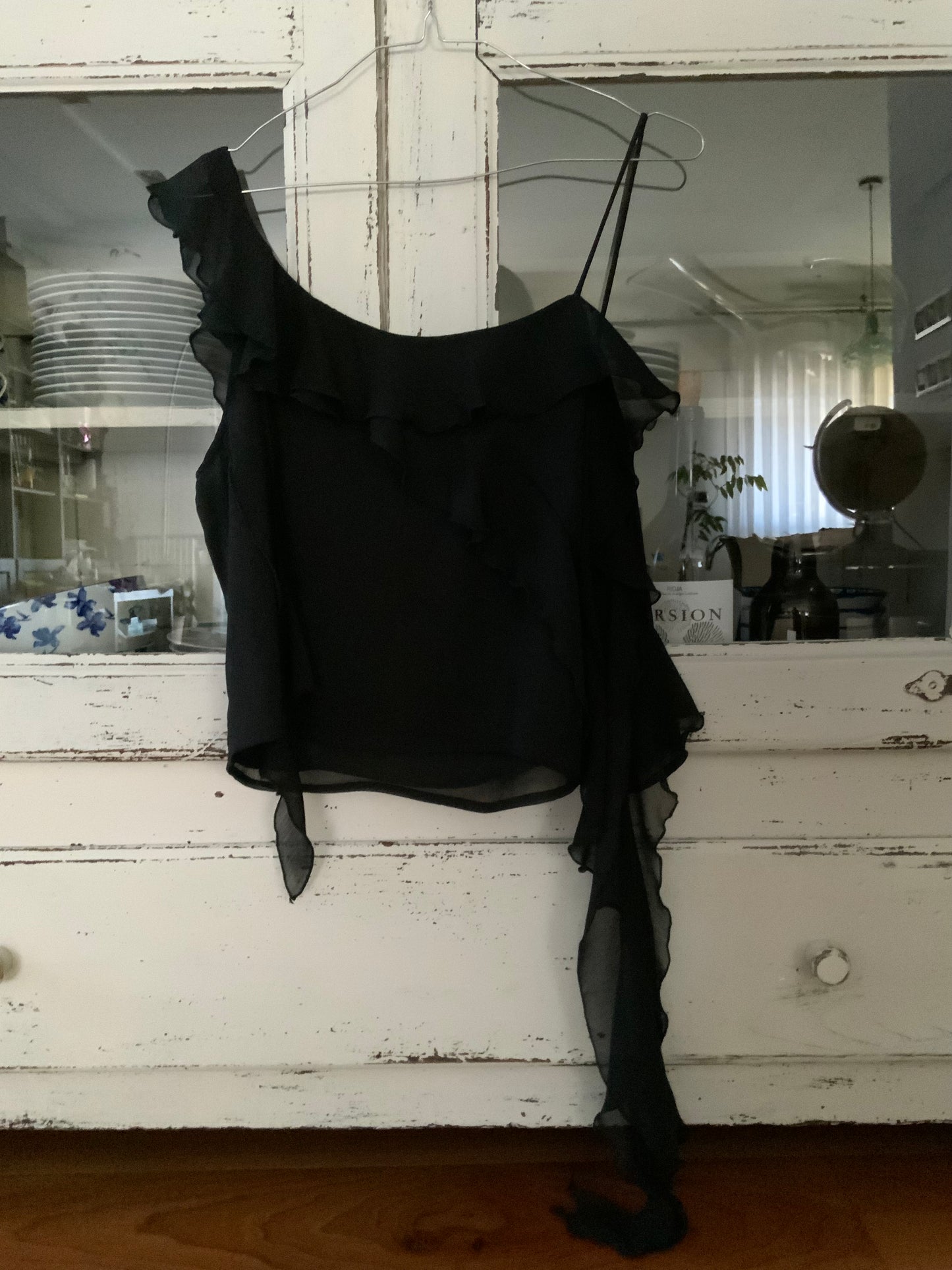 VICTORIA BLACK CRINKLE TOP