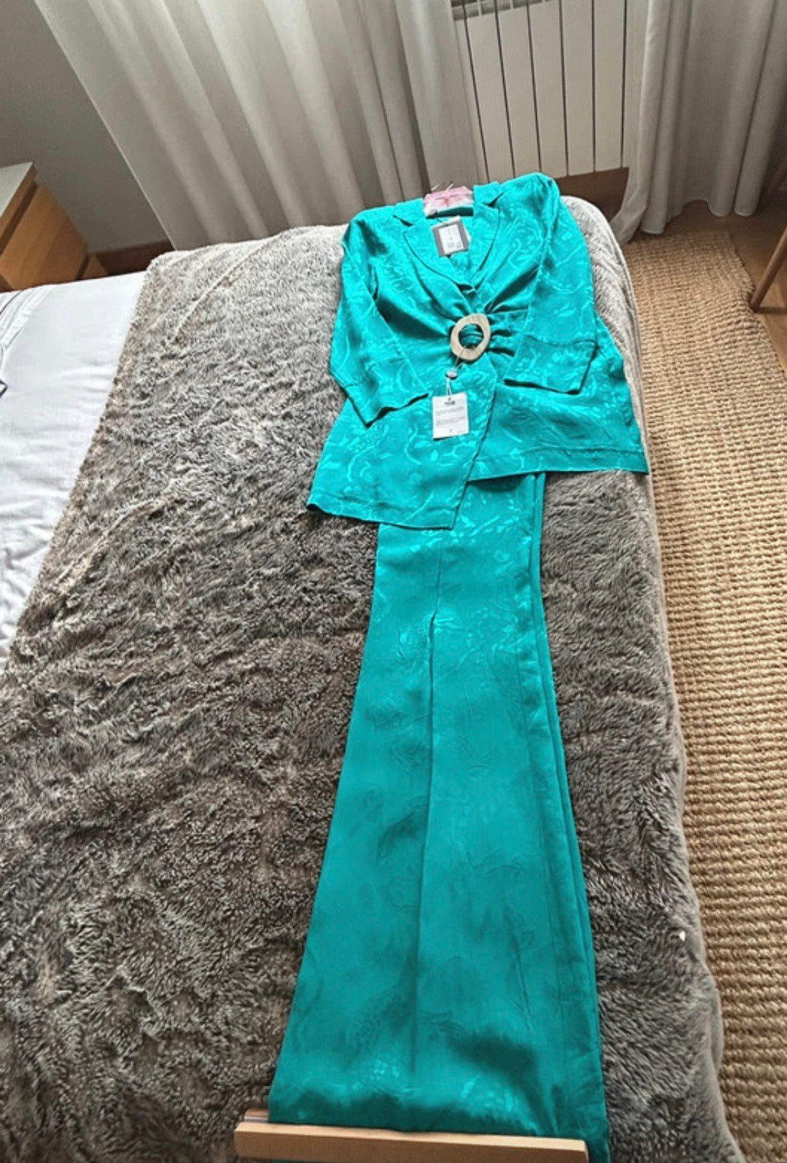Turquoise icon suit