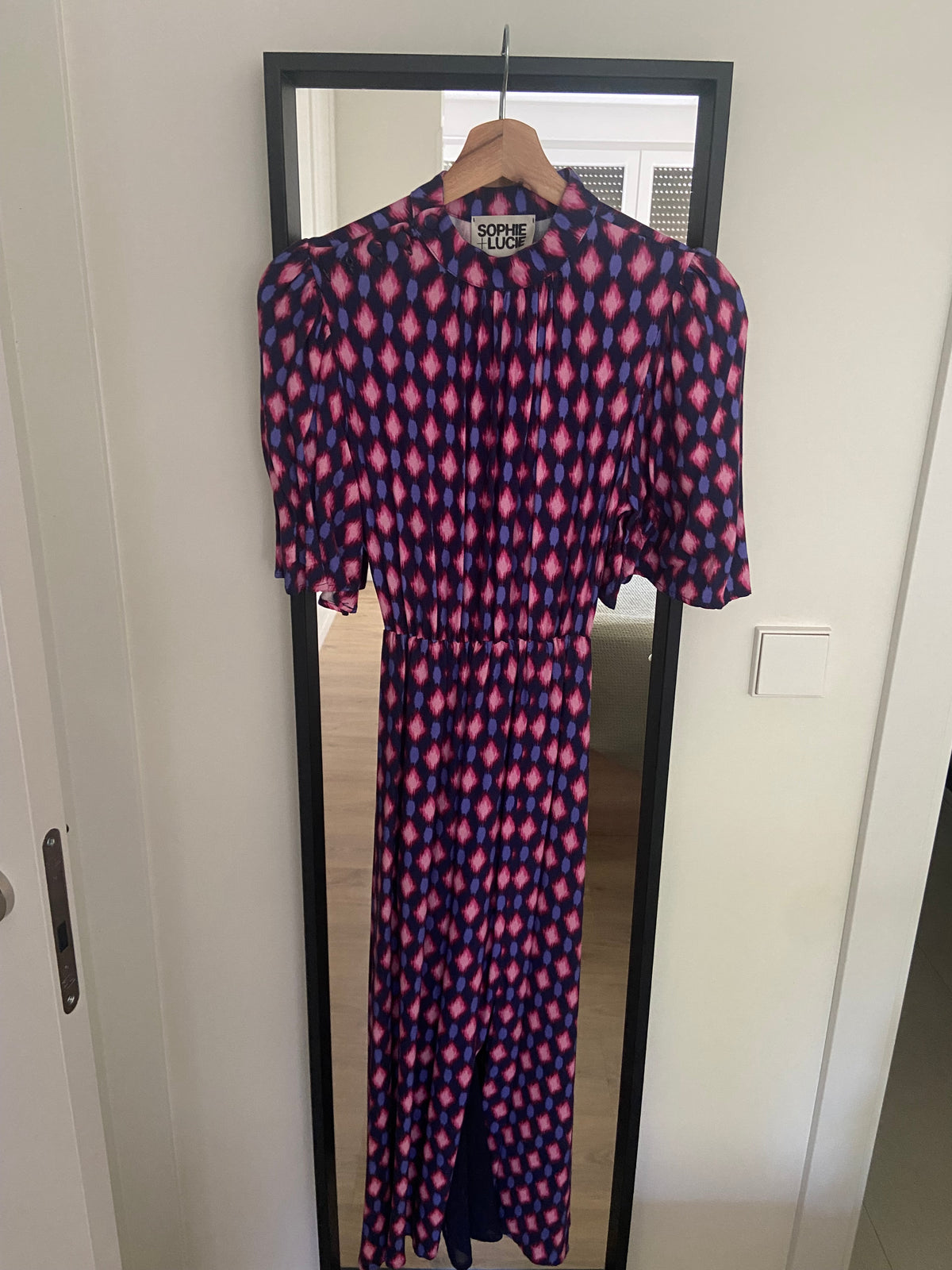 VESTIDO CAPUCHINA IKAT FRESA