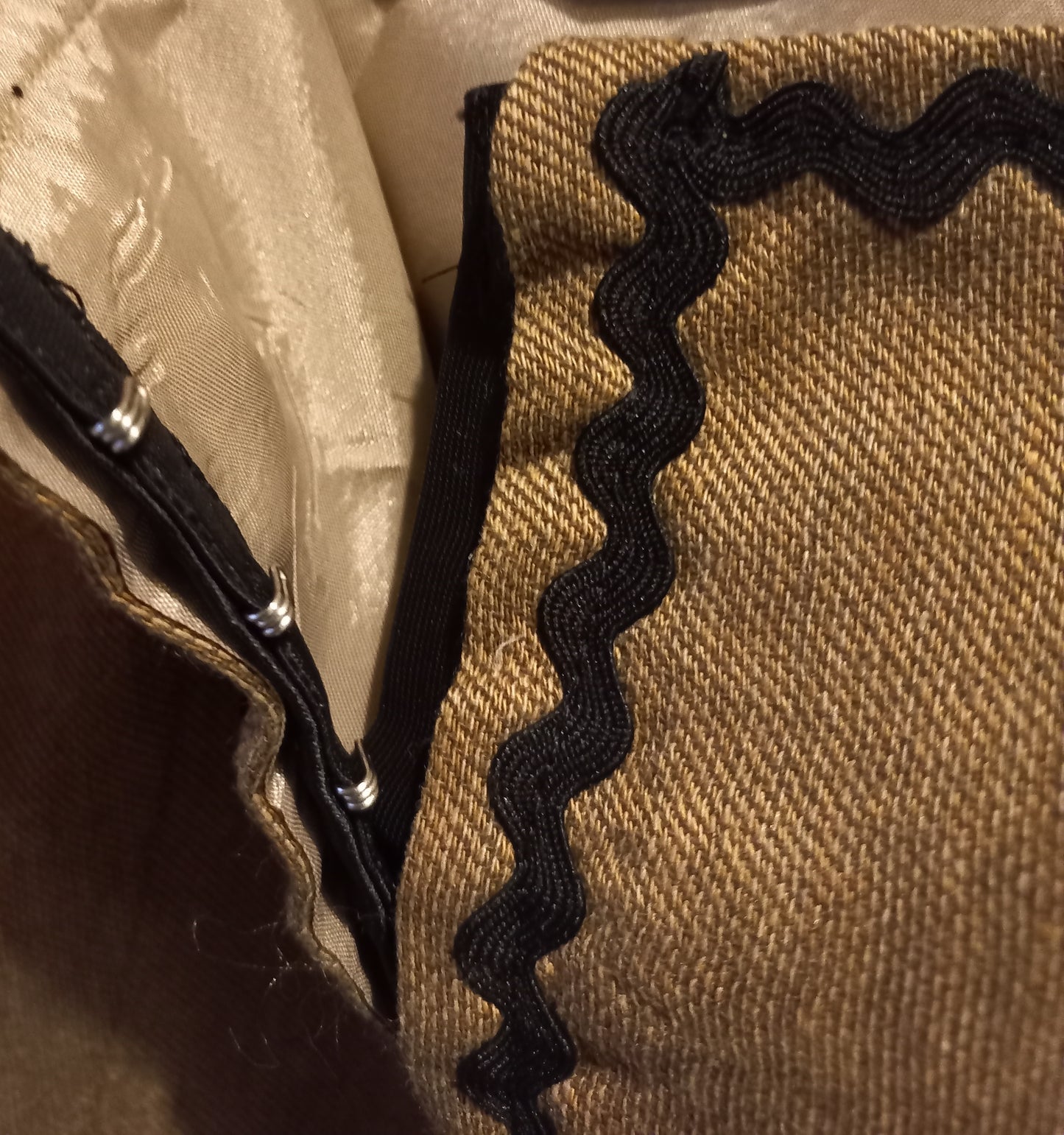 CORSET TIROL RÚSTICO BEIGE