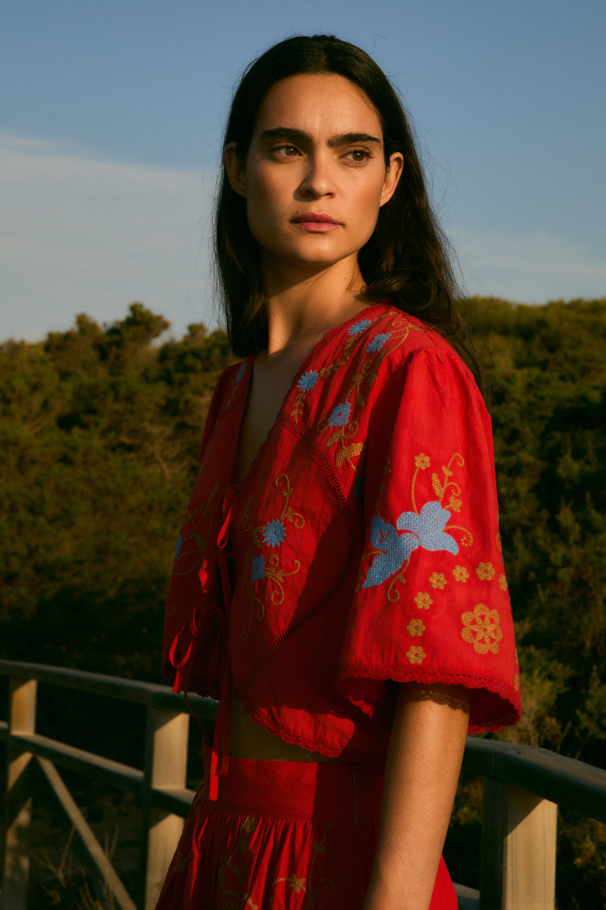 POPPY EMBROIDERED TOP RED