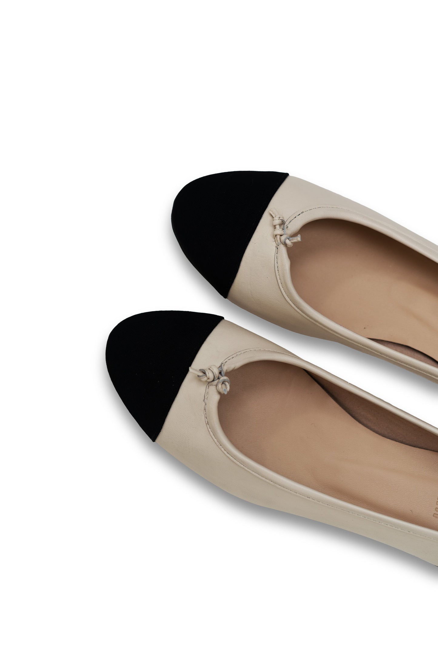 GRAZIA NUDE LEATHER BALLERINA