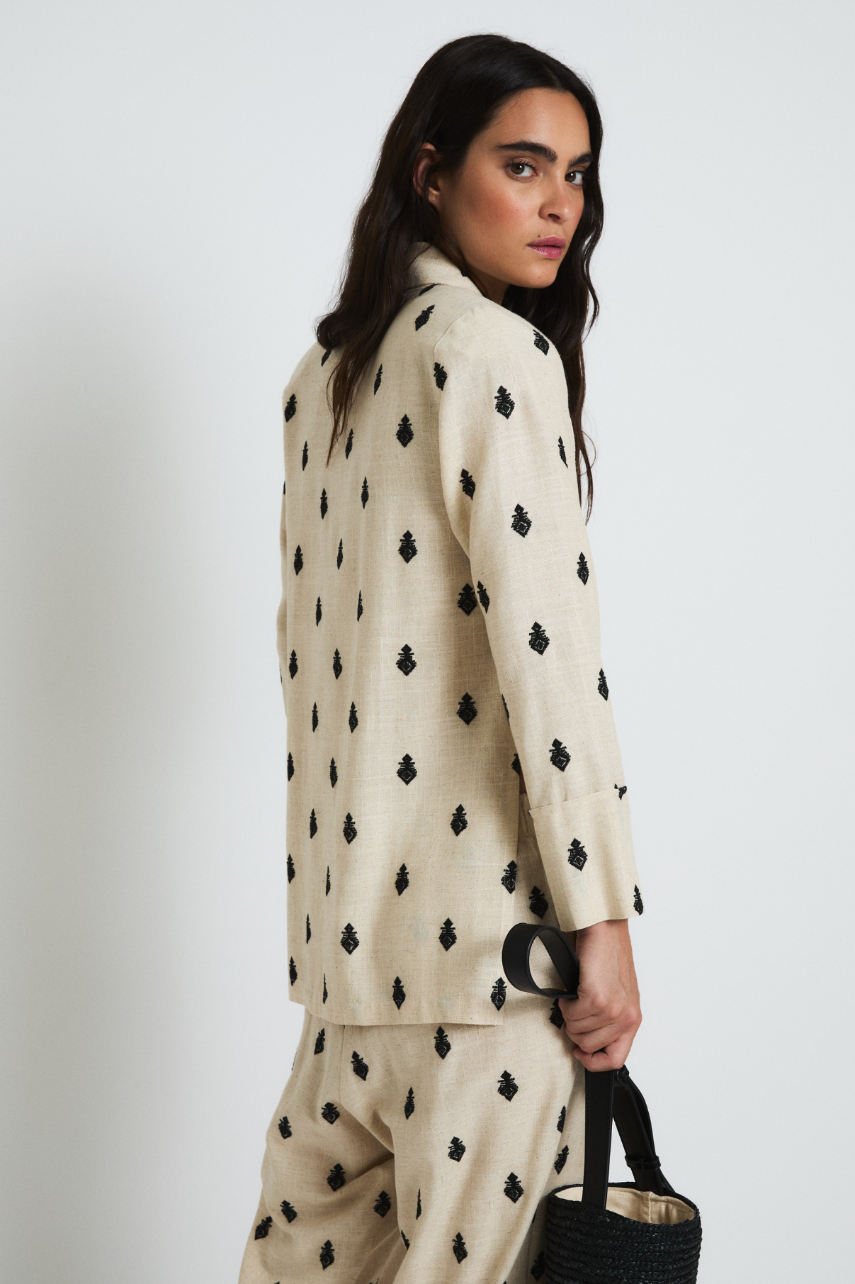 TOTAL LOOK ICON BORDADO BEIGE
