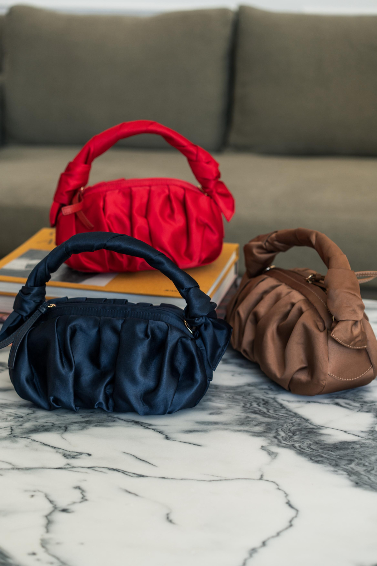 BOLSO MOI&SASS SATEN ROJO