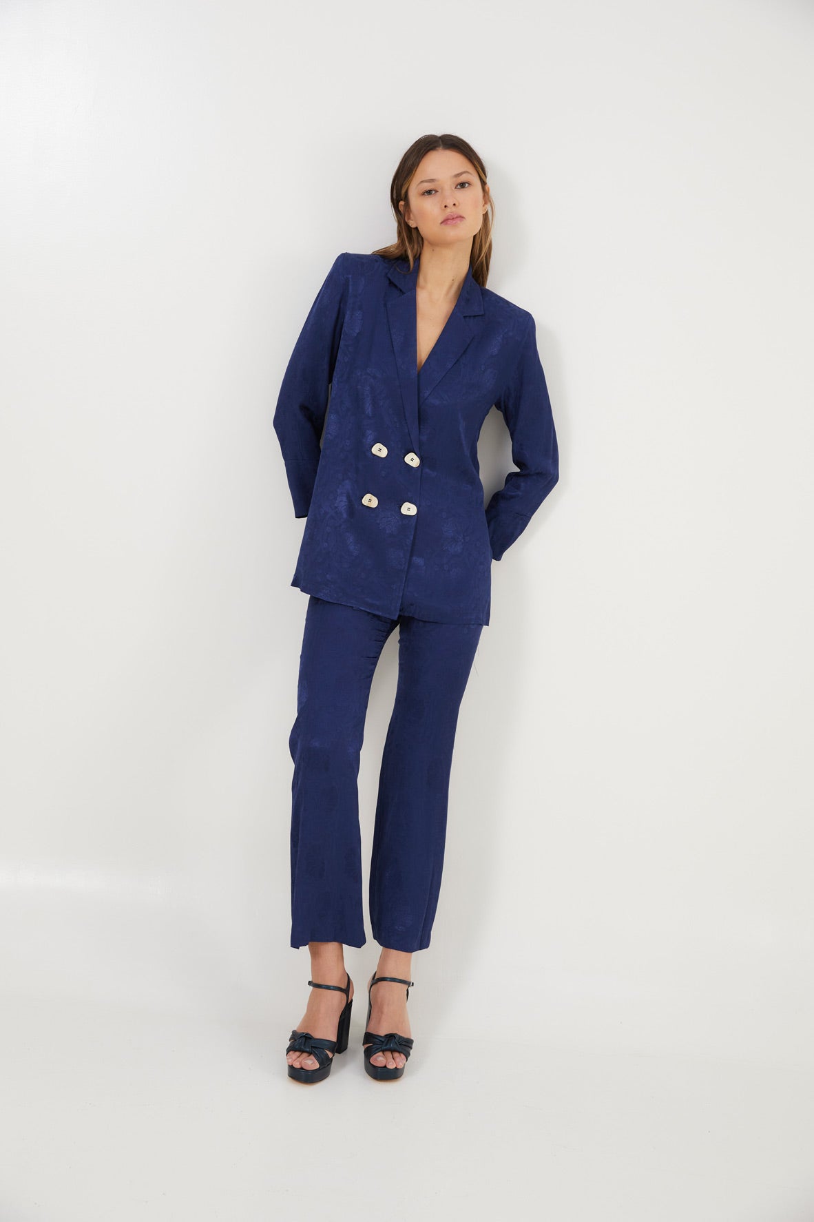 TOTAL LOOK RETRO NAVY BUTTONS
