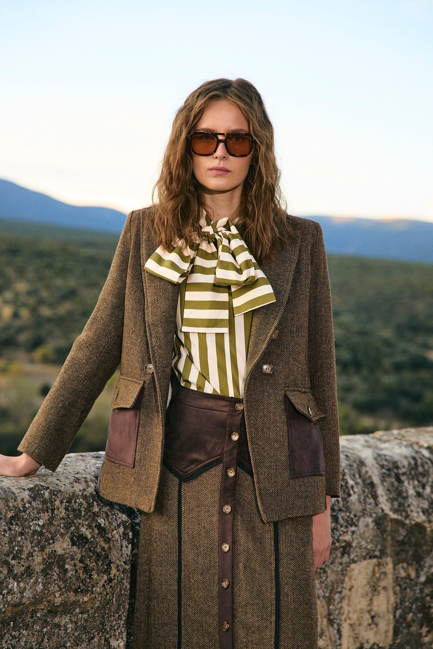 TOTAL LOOK TRUJILLO ESPIGA KAKI