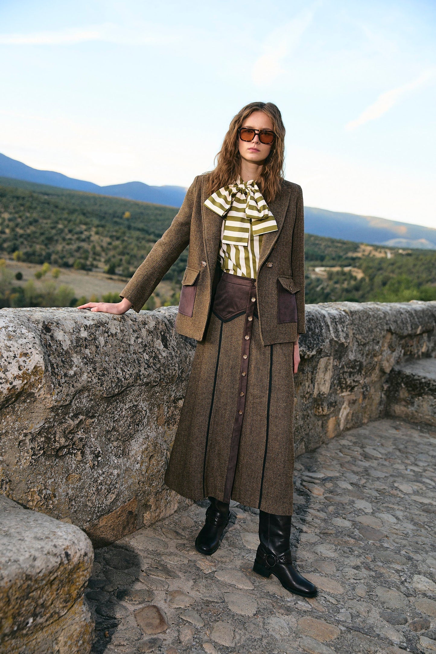 TOTAL LOOK TRUJILLO ESPIGA KAKI