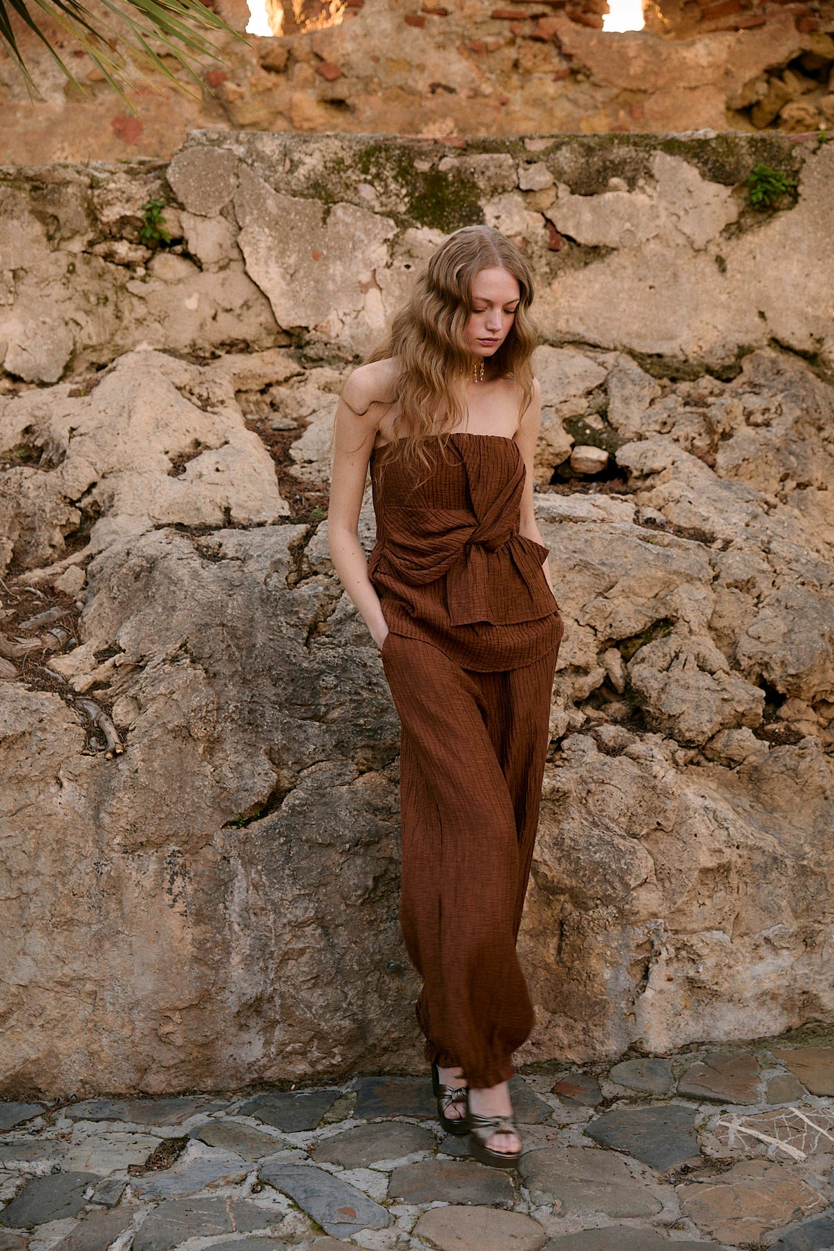 TOTAL LOOK LINDA RUST WRINKLED FABRIC