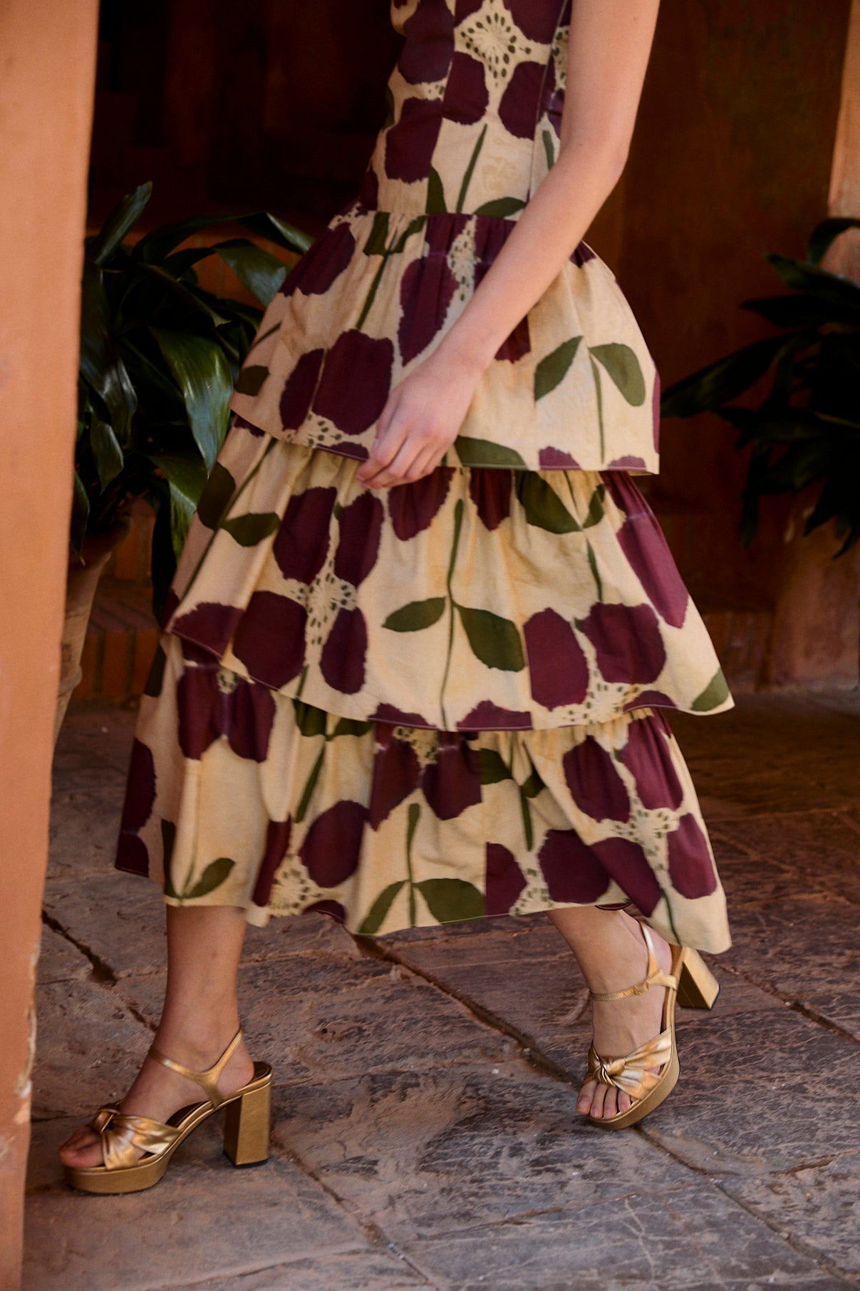 CLO LIRIO BURGUNDY DRESS