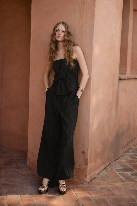 TOTAL LOOK LINDA ARRUGUILLA NEGRO